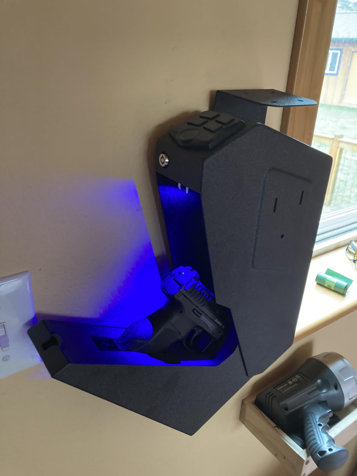 RPNB Mounted Gun Safe - California DOJ Certified Handgun Safe with Auto Open Lid customer photo 1