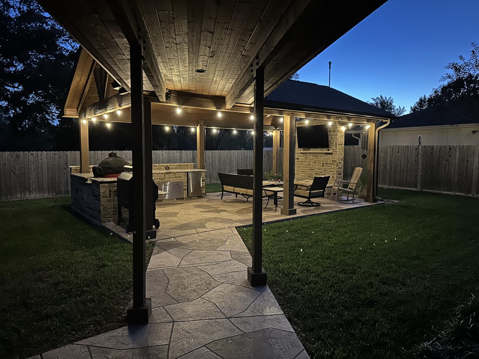 addlon LED Outdoor String Lights 48FT with Edison Vintage Shatterproof Bulbs and Commercial Grade Weatherproof Strand - ETL Listed customer photo 2