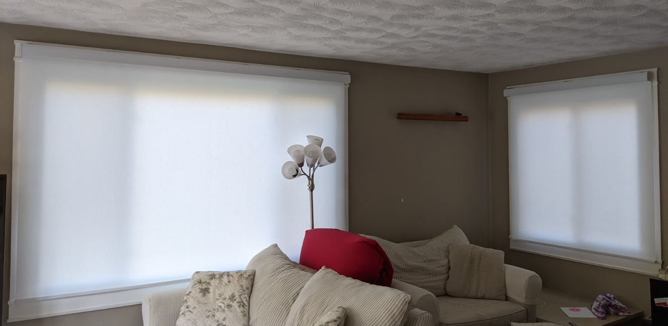 Yoolax Motorized Blinds with Remote, Light Filtering Smart Blinds Work with Alexa Google Home, Automatic Roller Shades for Indoor Windows Living Room, Custom Size (Jacquard White) customer photo 1