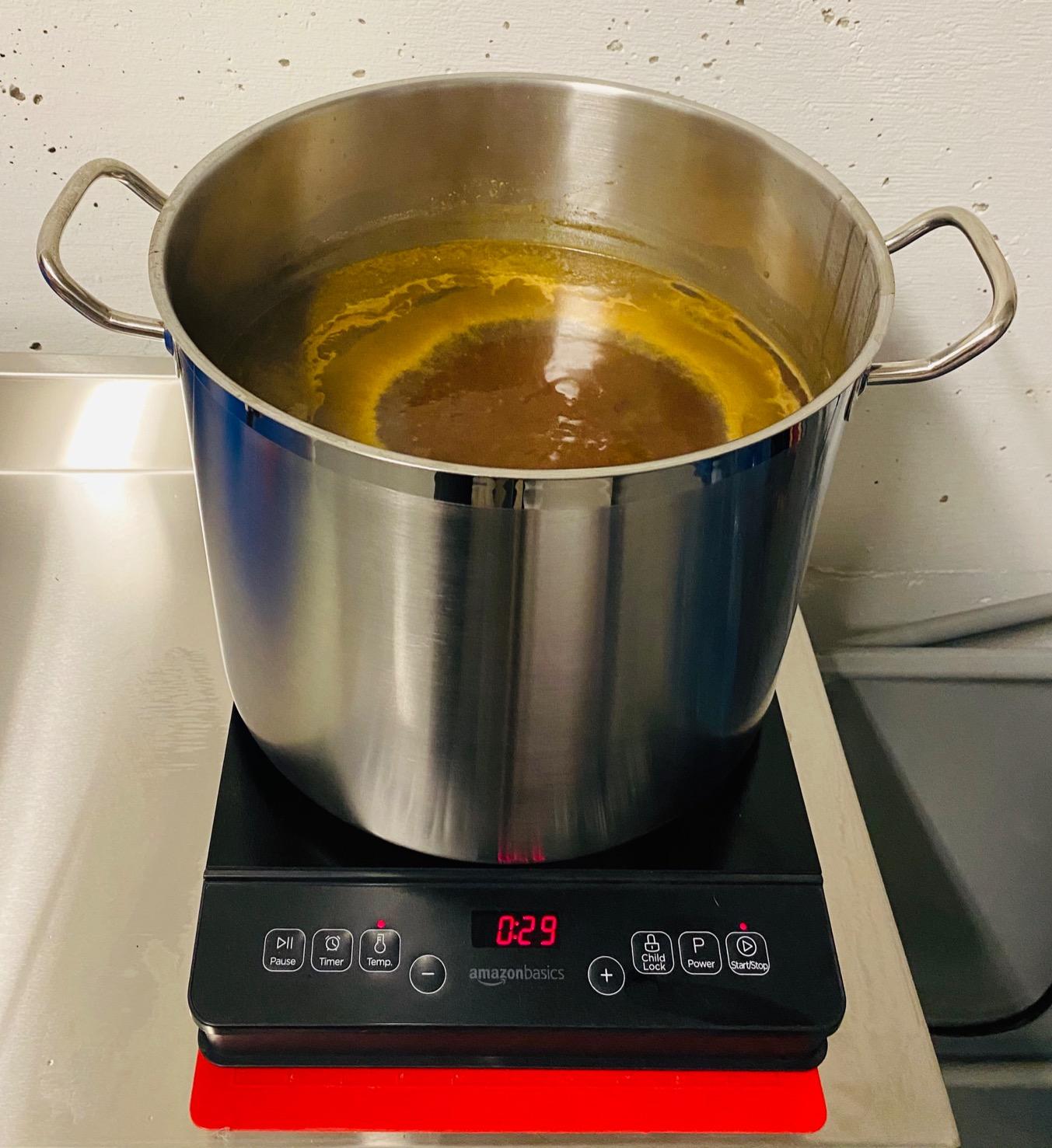 Amazon Basics 1800W Portable Electric Induction Cooktop, Burner and Child Lock, Overheat Protection, Timer, 8 Power Settings, Temperature Control Up to 440°F, for Cookware Diameter 5.7