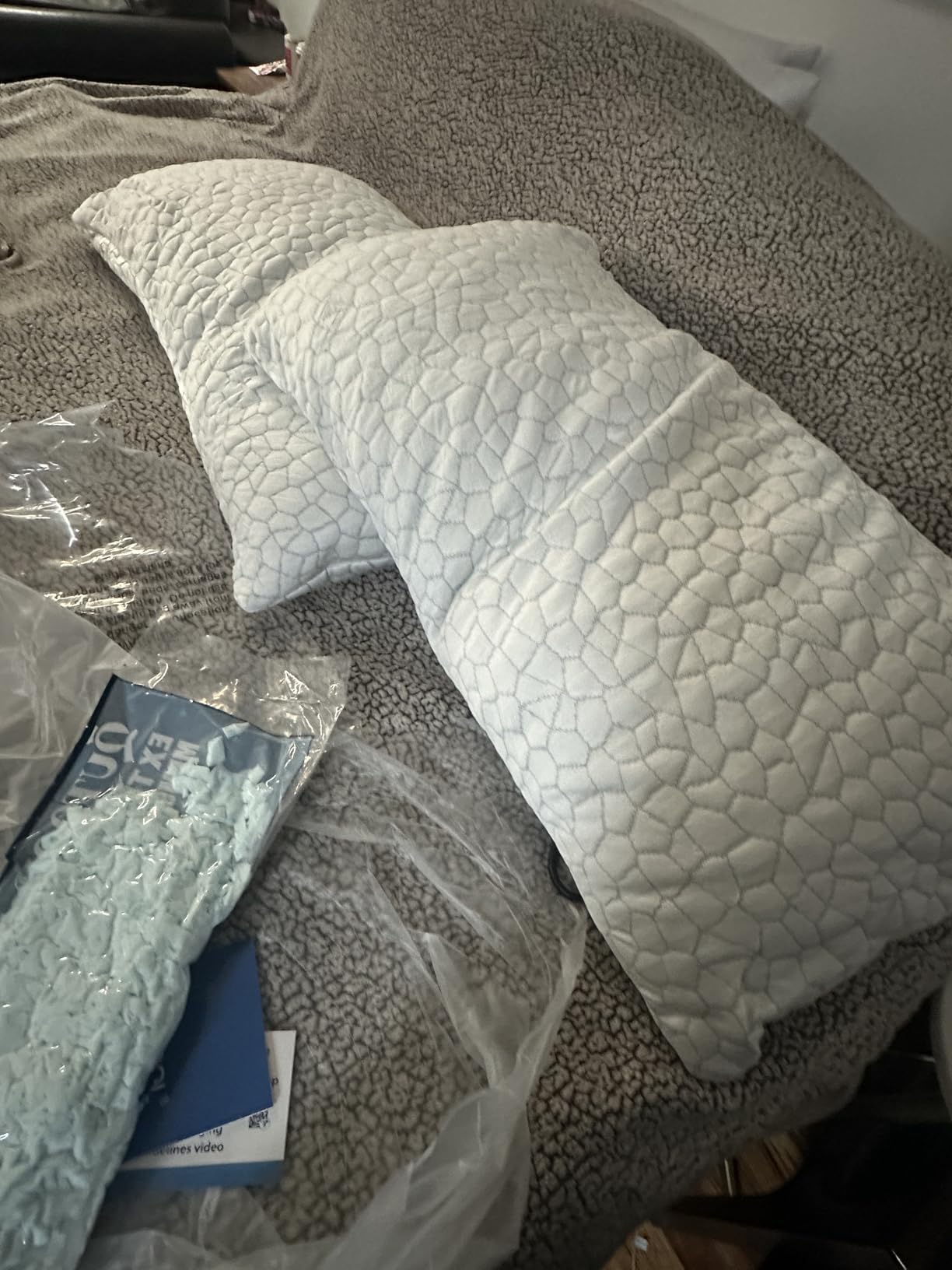 QUTOOL Cooling Pillow for Sleeping, CertiPUR-US Shredded Memory Foam Queen Pillows Set of 2, Cool Pillow for Hot Sleepers Adjustable Firm Pillow for Side, Back, Stomach Sleepers Soft Yet Support, White customer photo 1