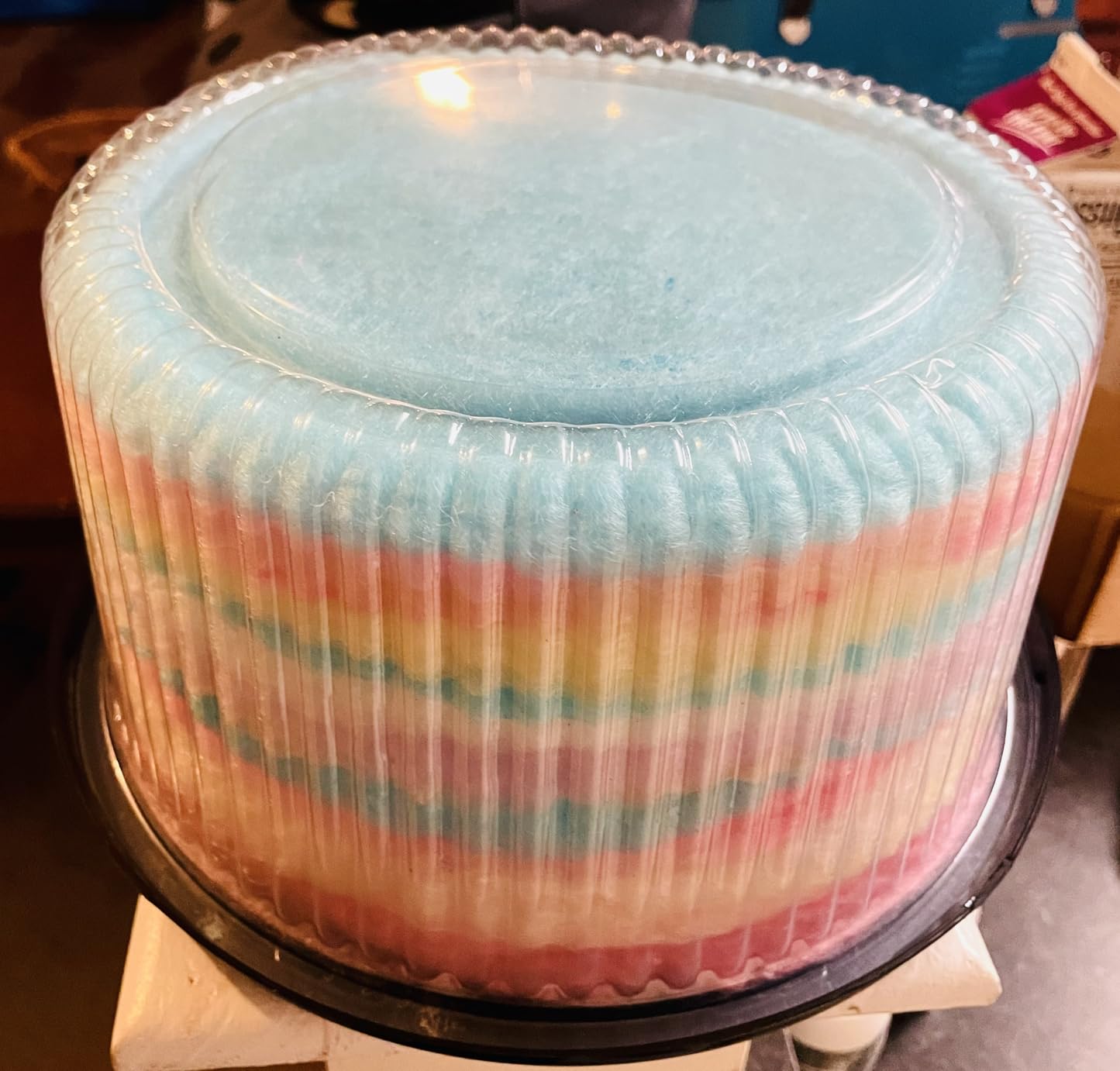 VIVO Pink 1030W Electric Cotton Candy Maker, Commercial Candy Floss Machine with 20 inch Stainless Steel Bowl, Includes Bubble Shield Cover and Sugar Scoop, Easy Home Use, CANDY-KIT-1 customer photo 2