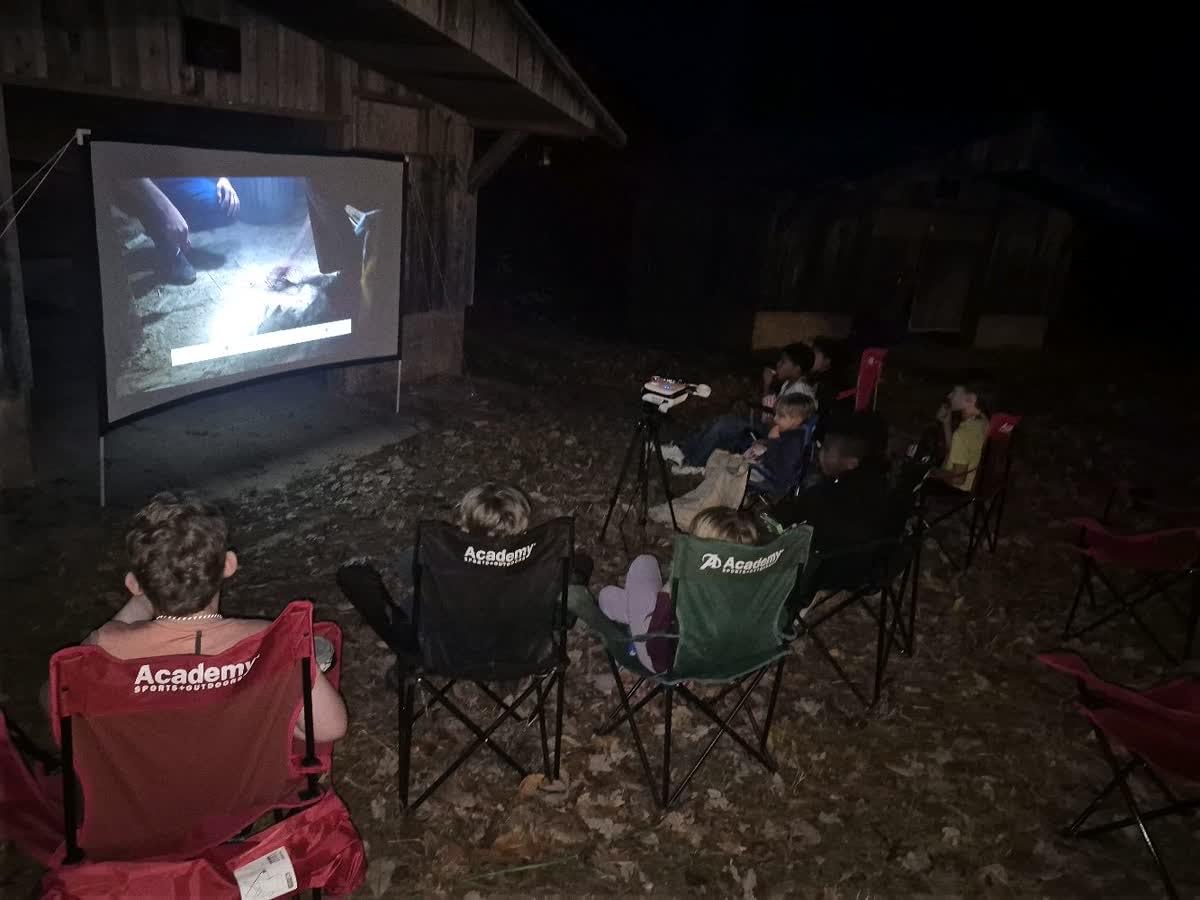 SKERELL Outdoor Projector Screen with Stand 100 Inch: Portable Projection Screen for Outside Theater Home Backyard Movies customer photo 2