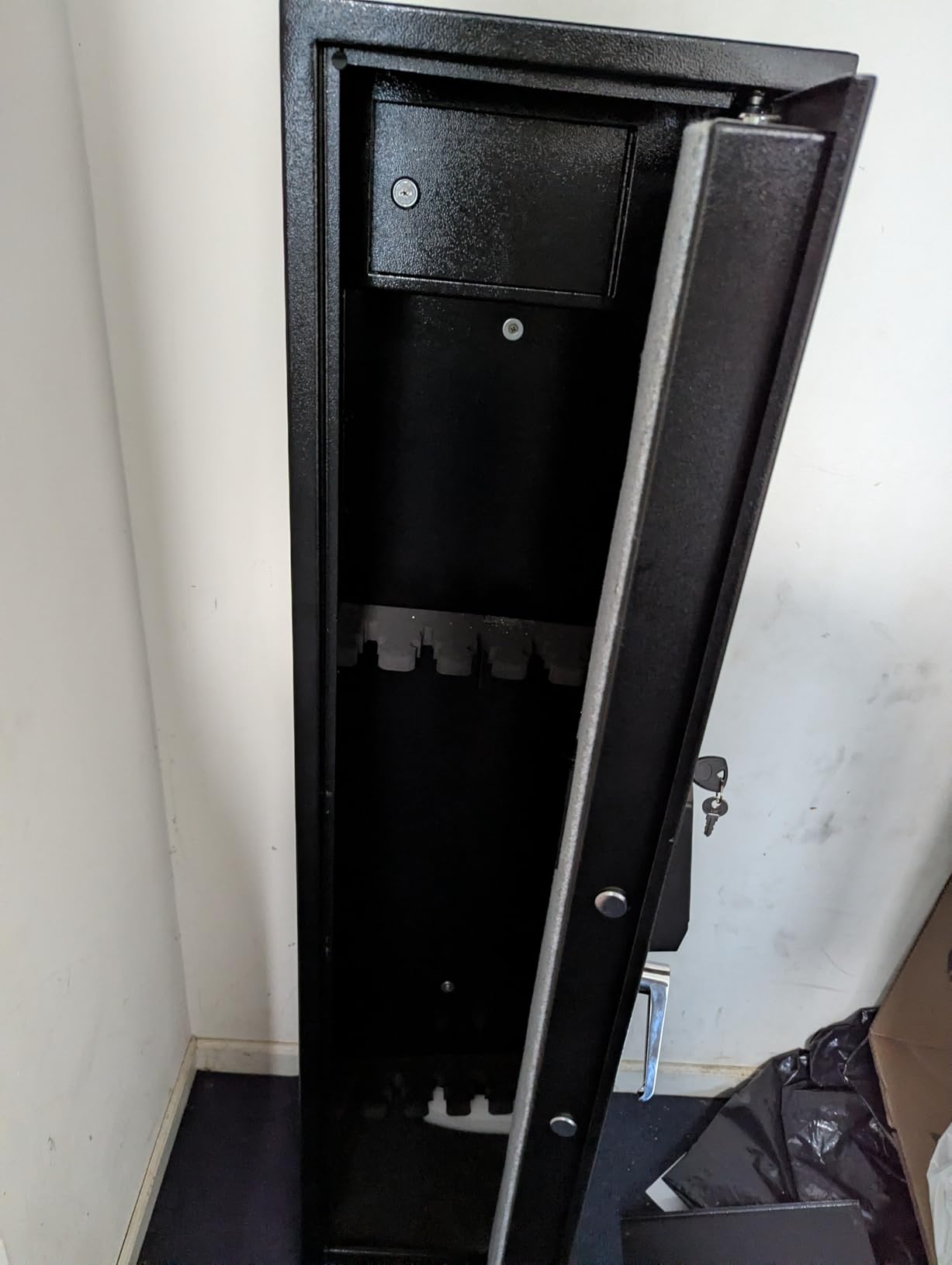 Large Rifle Safe, Long Gun Safe for Rifle Shotgun for Home, Quick Access 5-6 Gun Storage Cabinet with a Handgun Lock Box and a Removable Shelf, Silent Mode(PIN Code Version) customer photo 1