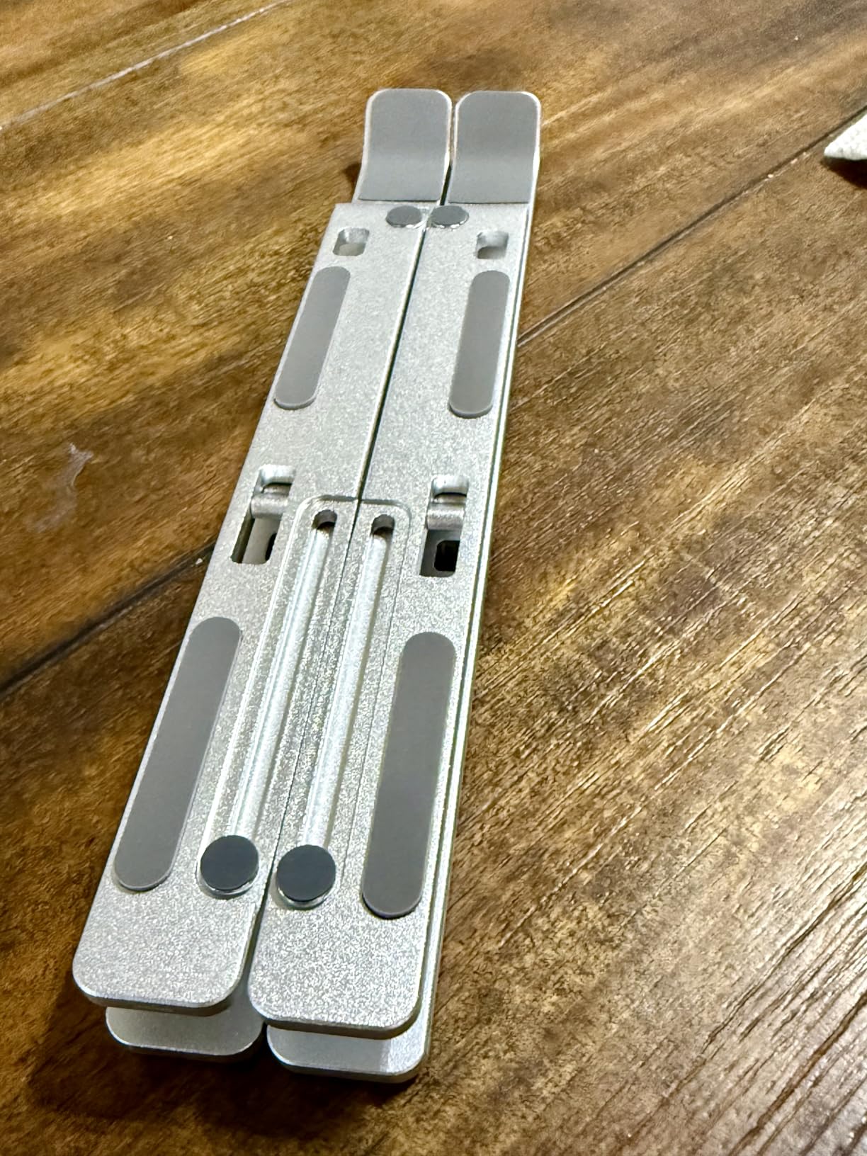 ivoler Laptop Stand, Laptop Holder Riser Computer Tablet Stand, 6 Angles Adjustable Aluminum Ergonomic Foldable Portable Desktop Holder Compatible with 10-15.6