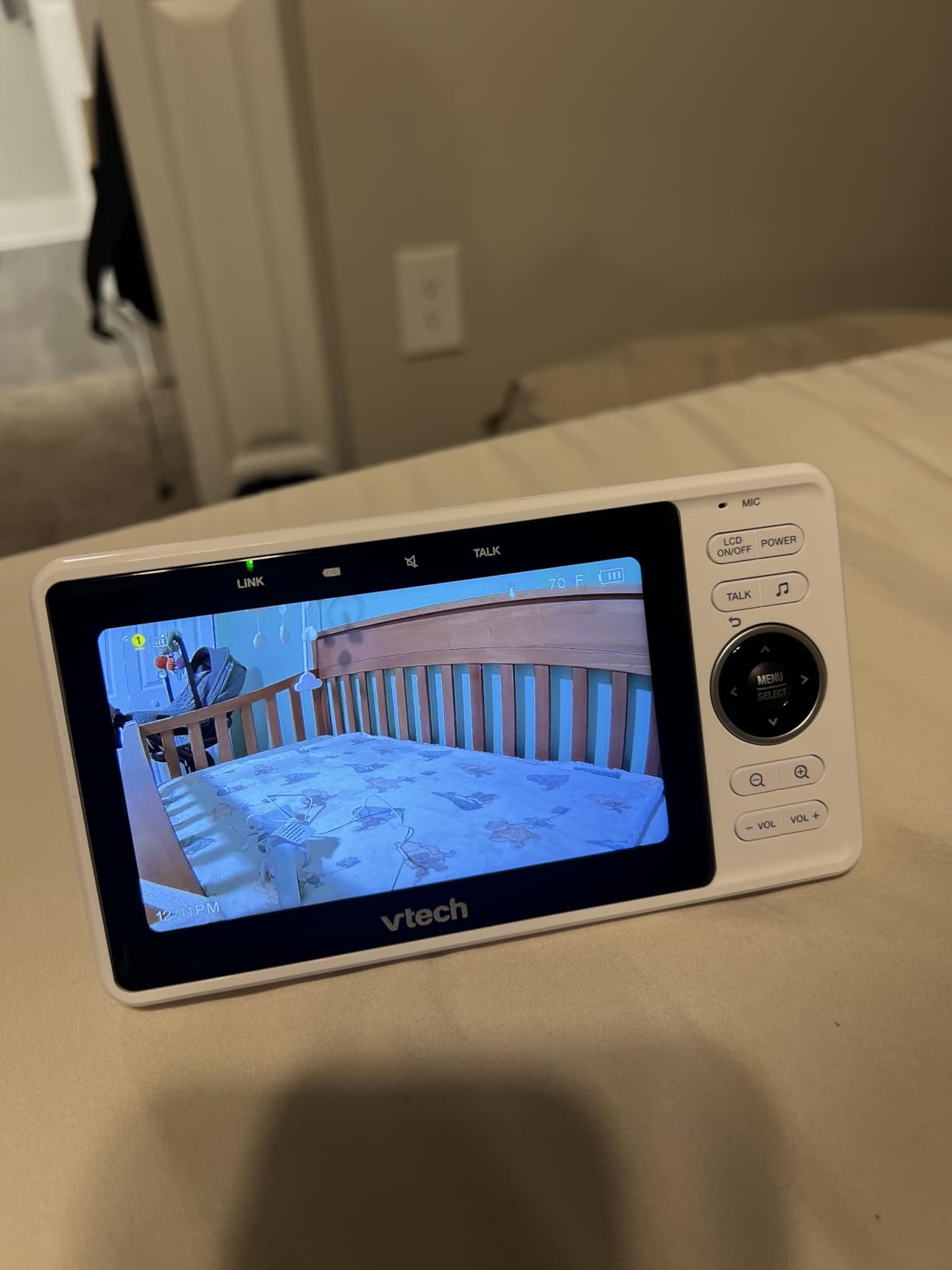 VTech VM901 Smart WiFi Baby Monitor with 1080p FHD Camera and 5