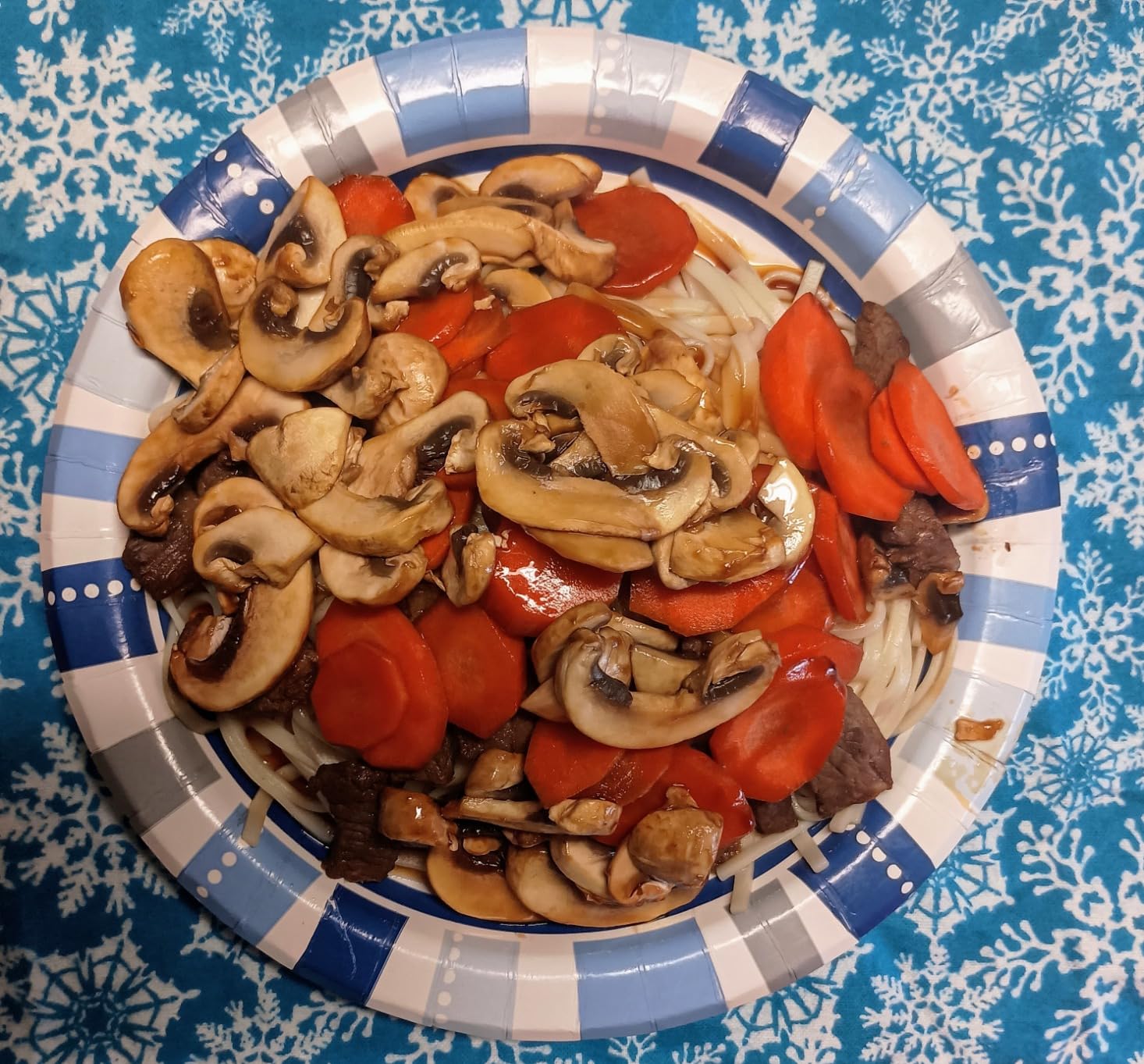 Nostalgia MyMini Personal Electric Skillet & Rapid Noodle Maker, Perfect For Healthy Keto & Low-Carb Diets, Yellow customer photo 2