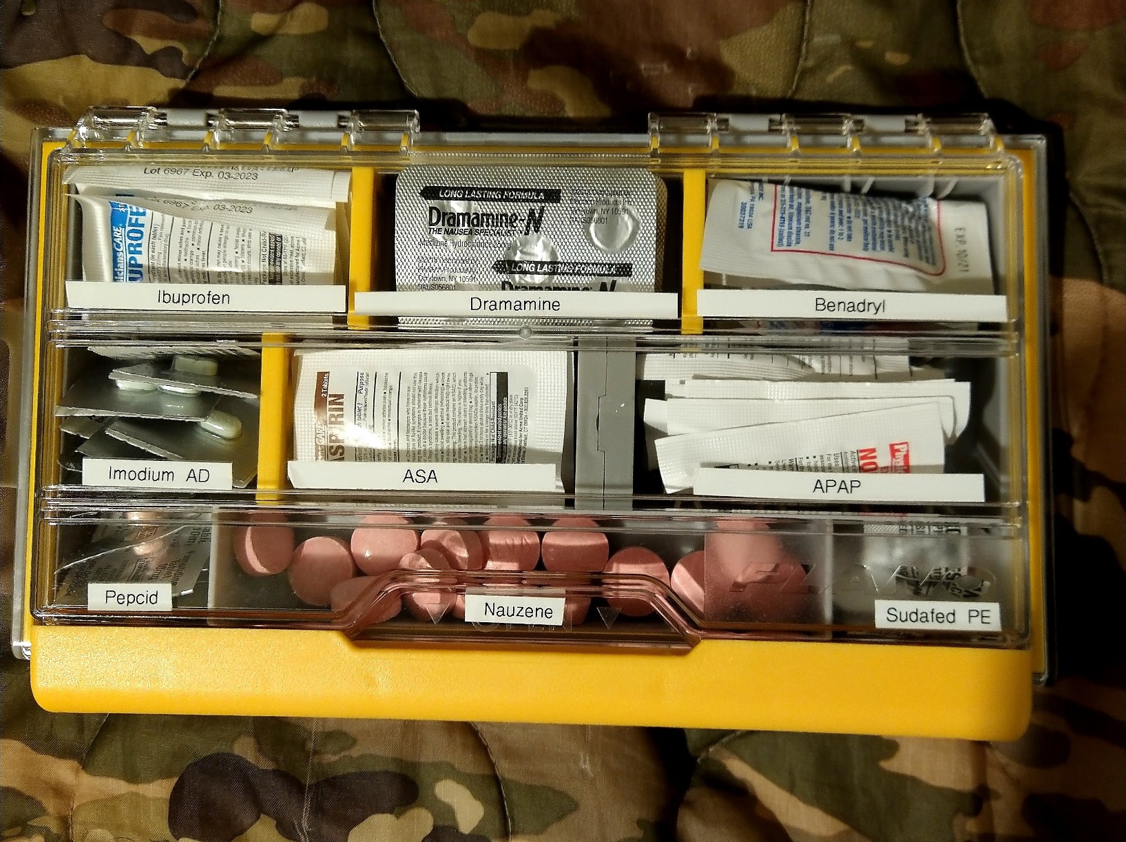 Plano EDGE 3600 Premium Tackle Utility Box, Gray and Yellow with Clear Lid, Rust-Resistant and Waterproof, Customizable Tackle Protection Organization customer photo 2