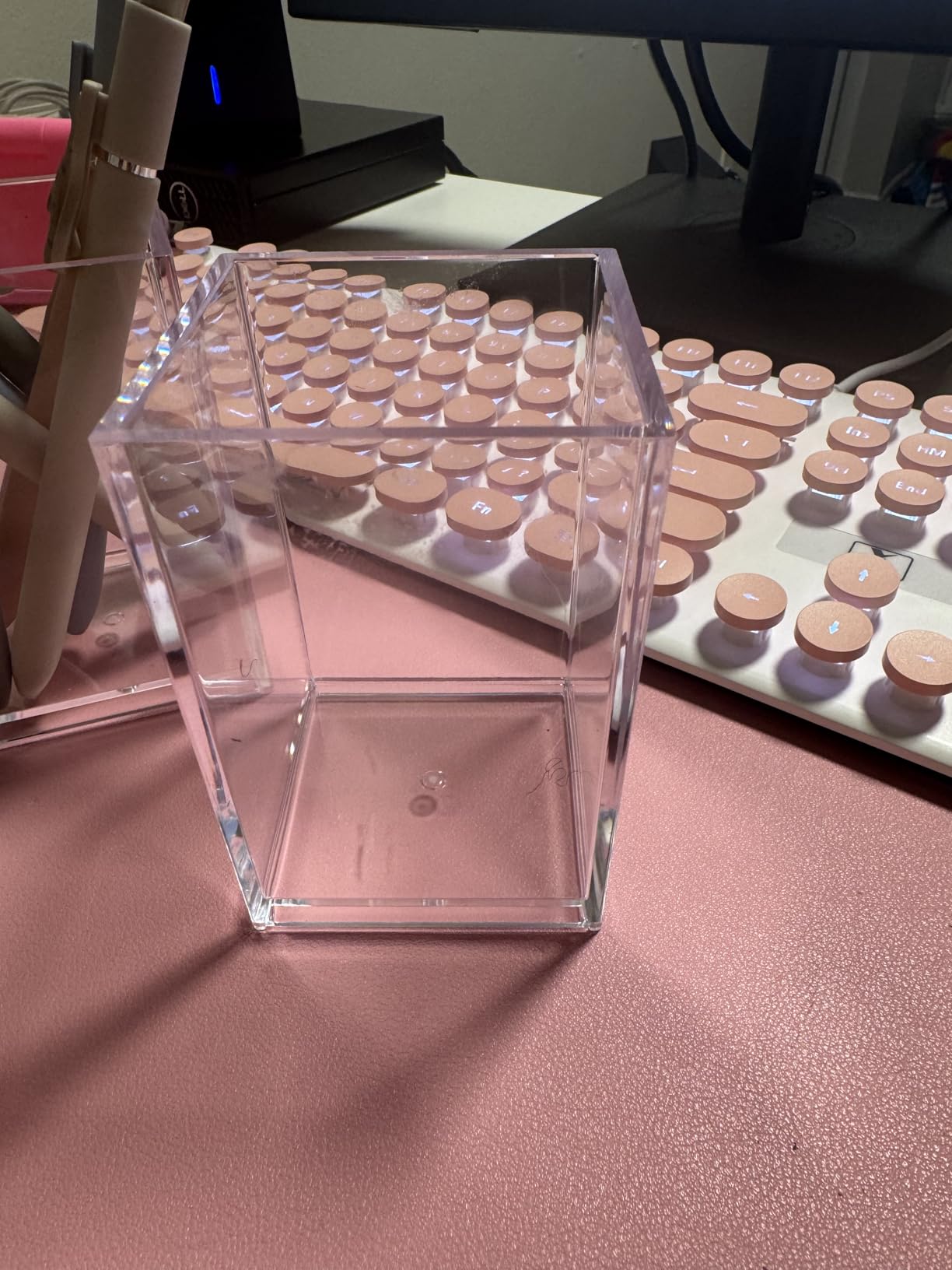 2 Pack Clear Acrylic Pencil Pen Holder Cup,Desk Accessories Holder,Makeup Brush Storage Organizer,Modern Design Desktop Stationery Organizer for Office School Home Supplies,2.6x 2.6x 4 inches customer photo 2