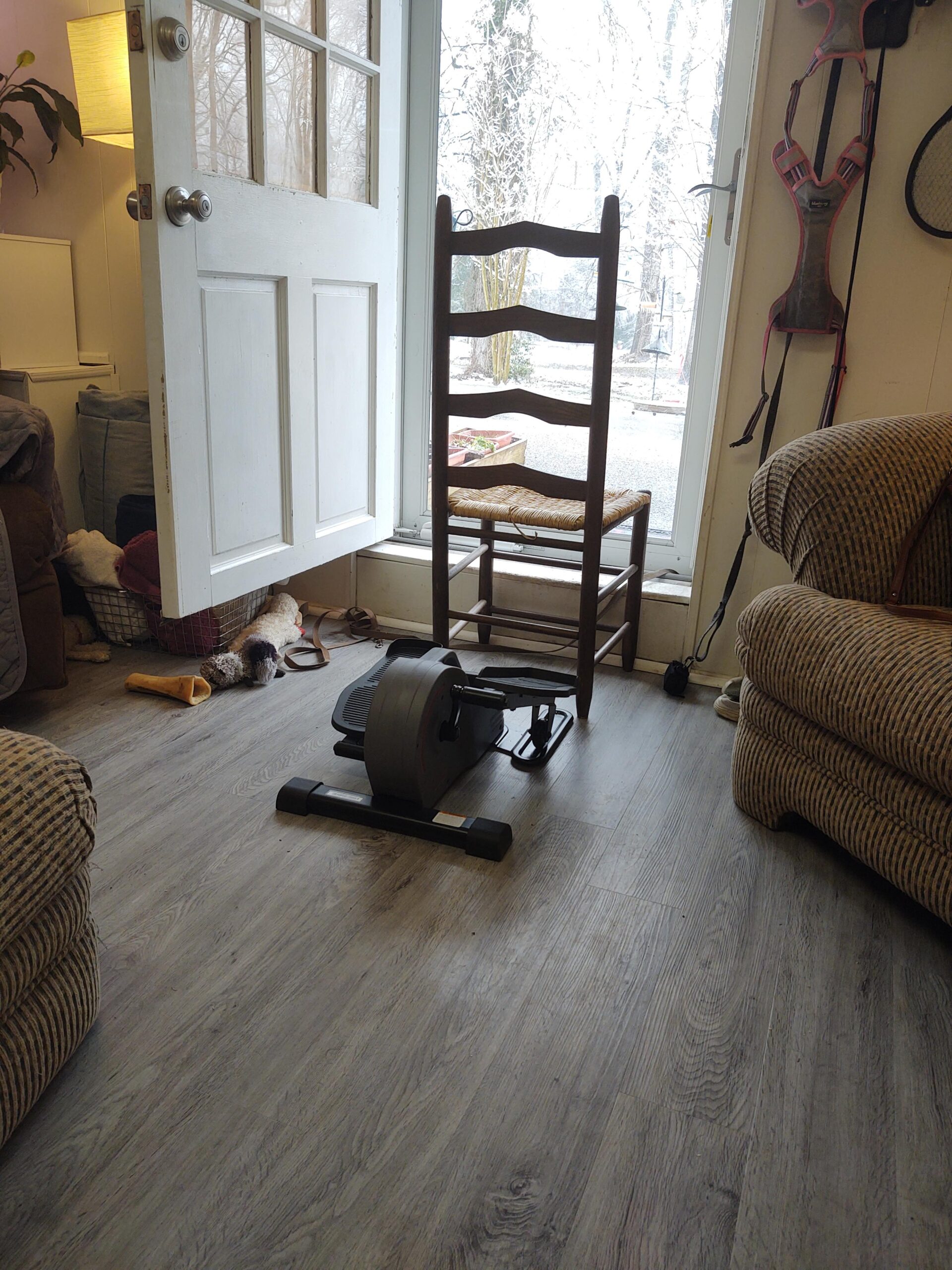 Sunny Health & Fitness Under Desk Elliptical Machine, Portable Sitting or Stand Peddler Exerciser for Seniors Home Office, SunnyFit App Access via Bluetooth with Optional Handlebar or Resistance Band customer photo 1