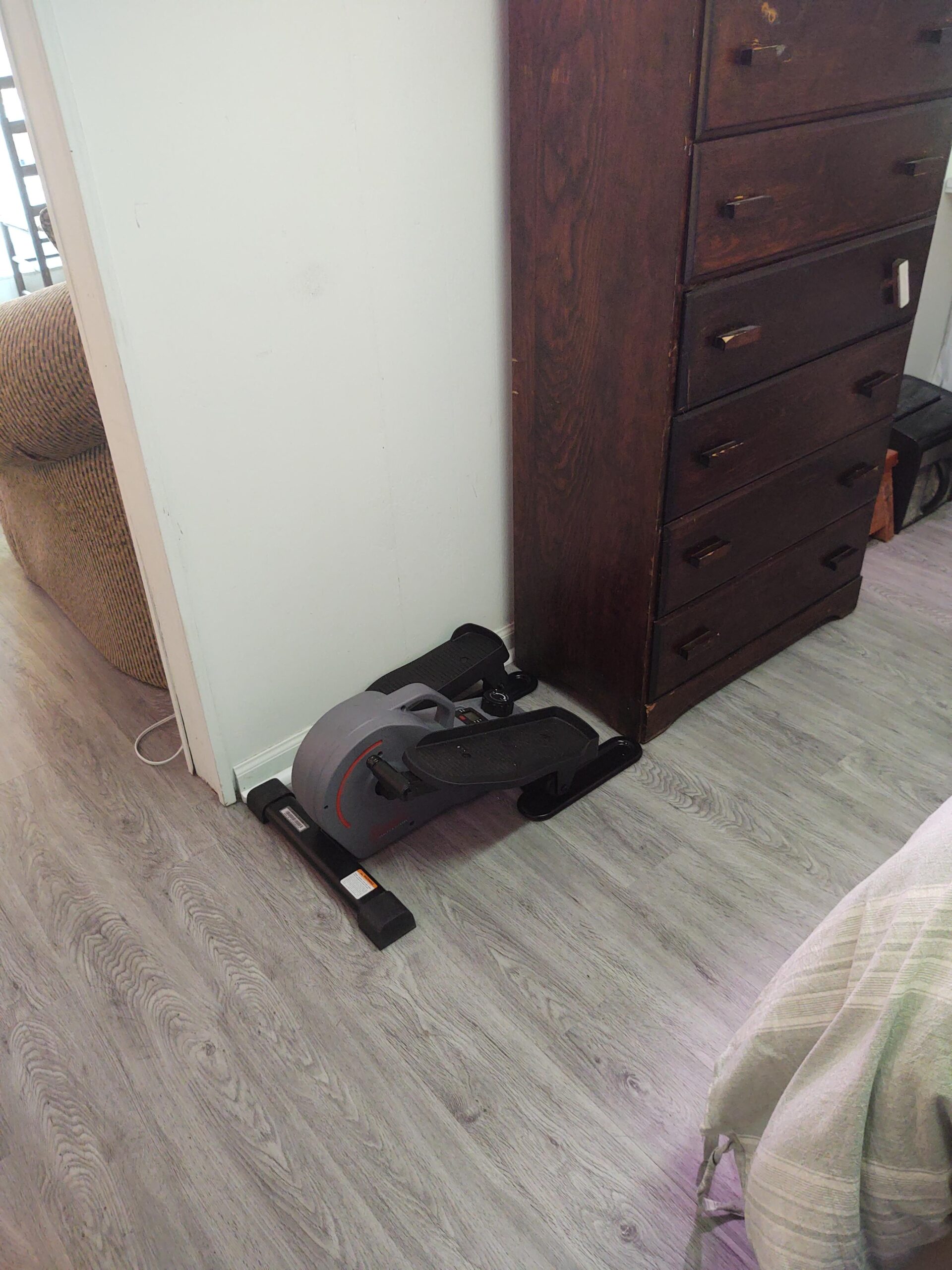 Sunny Health & Fitness Under Desk Elliptical Machine, Portable Sitting or Stand Peddler Exerciser for Seniors Home Office, SunnyFit App Access via Bluetooth with Optional Handlebar or Resistance Band customer photo 2