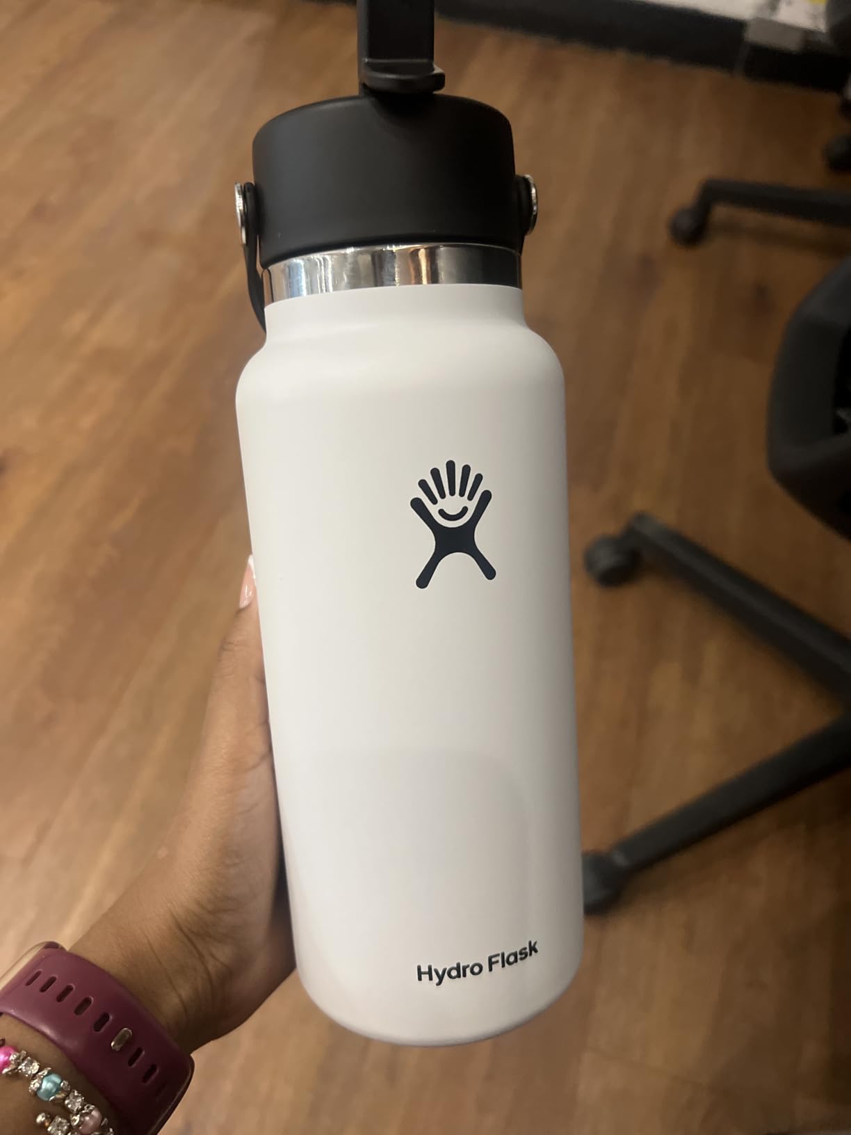 Hydro Flask Water Bottle - Insulated Stainless Steel - Wide Mouth Flex Lid, Non Spill, Leakproof and Refillable in 32 Oz Black customer photo 2