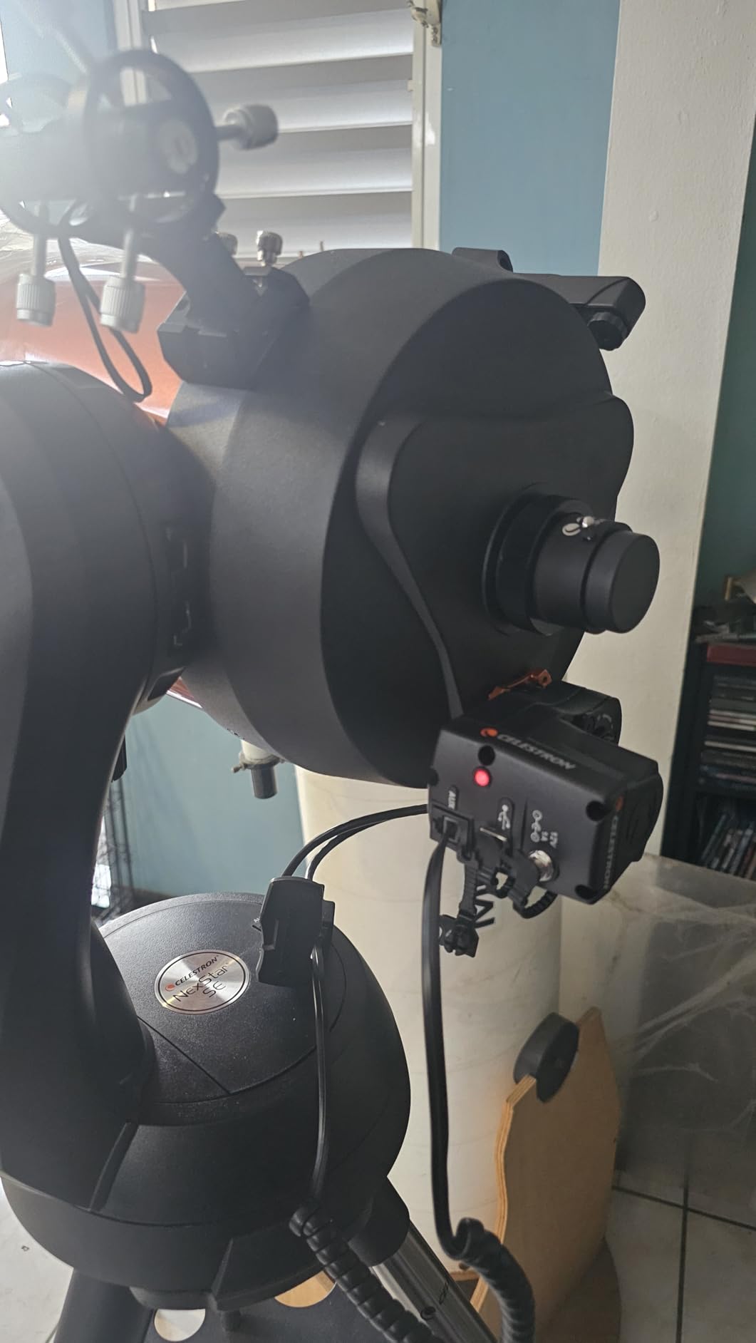 Celestron Focus Motor for Schmidt Cassegrain, EdgeHD and RASA Telescopes - Enables Electronic Focusing, Bringing Celestial Objects into Sharp Focus, Black customer photo 1