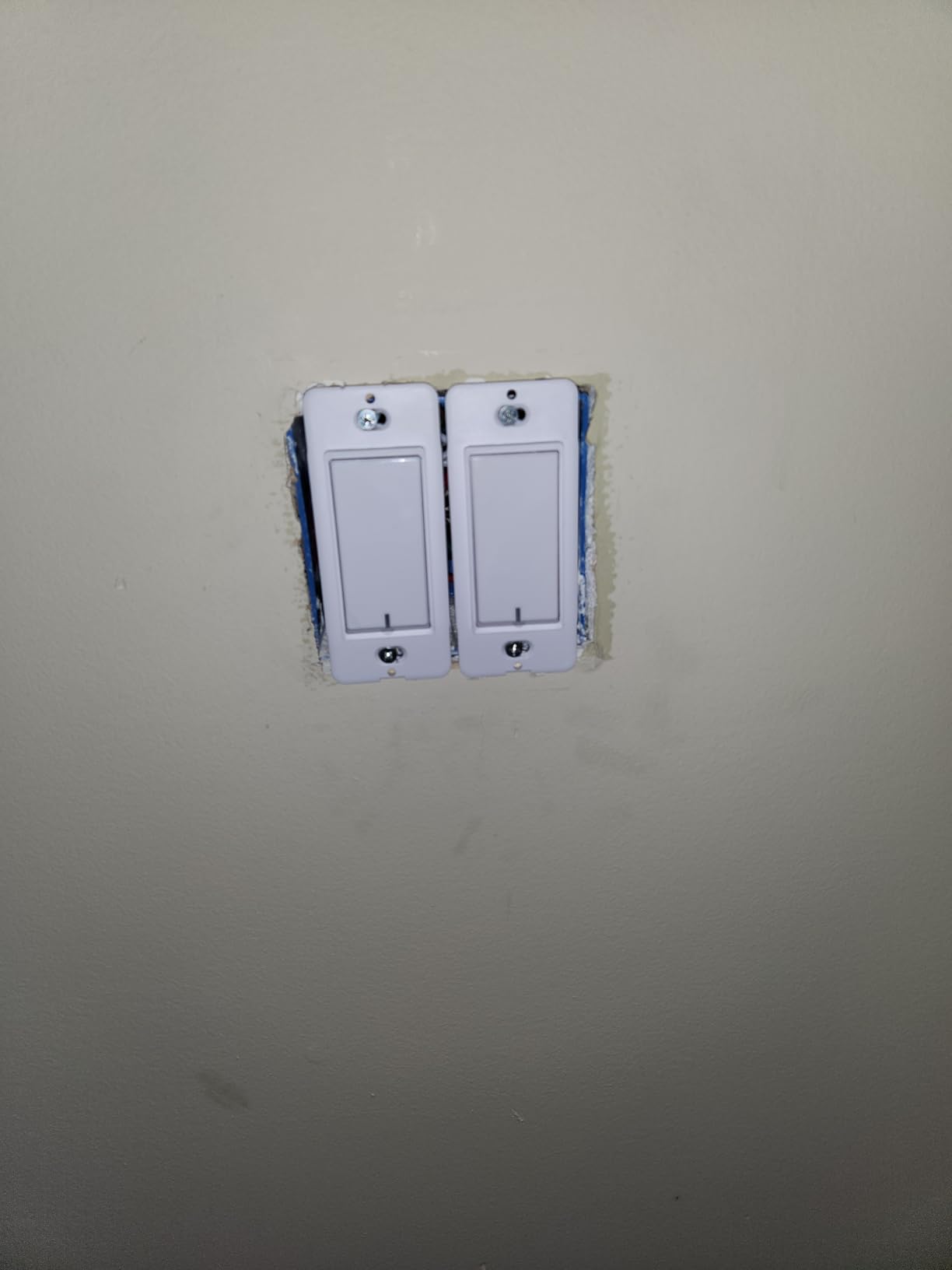 TREATLIFE 3 Way Smart Switch 4 Pack, 2.4GHz WiFi Smart Light Switch 3 Way, Works with Alexa, Google Home and SmartThings, Remote Control, FCC, Schedule, Neutral Wire Required customer photo 2