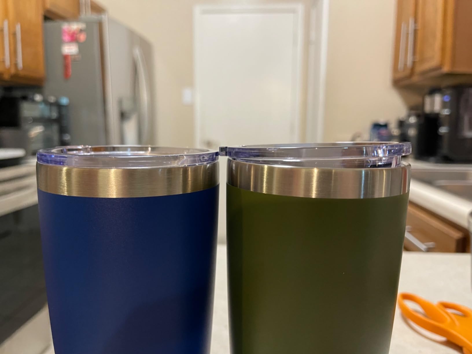 DOMICARE 20oz Stainless Steel Tumbler Bulk with Lid, Double Wall Vacuum Insulated Travel Mug, Powder Coated Coffee Cup, Powder Black, 8 Pack customer photo 2