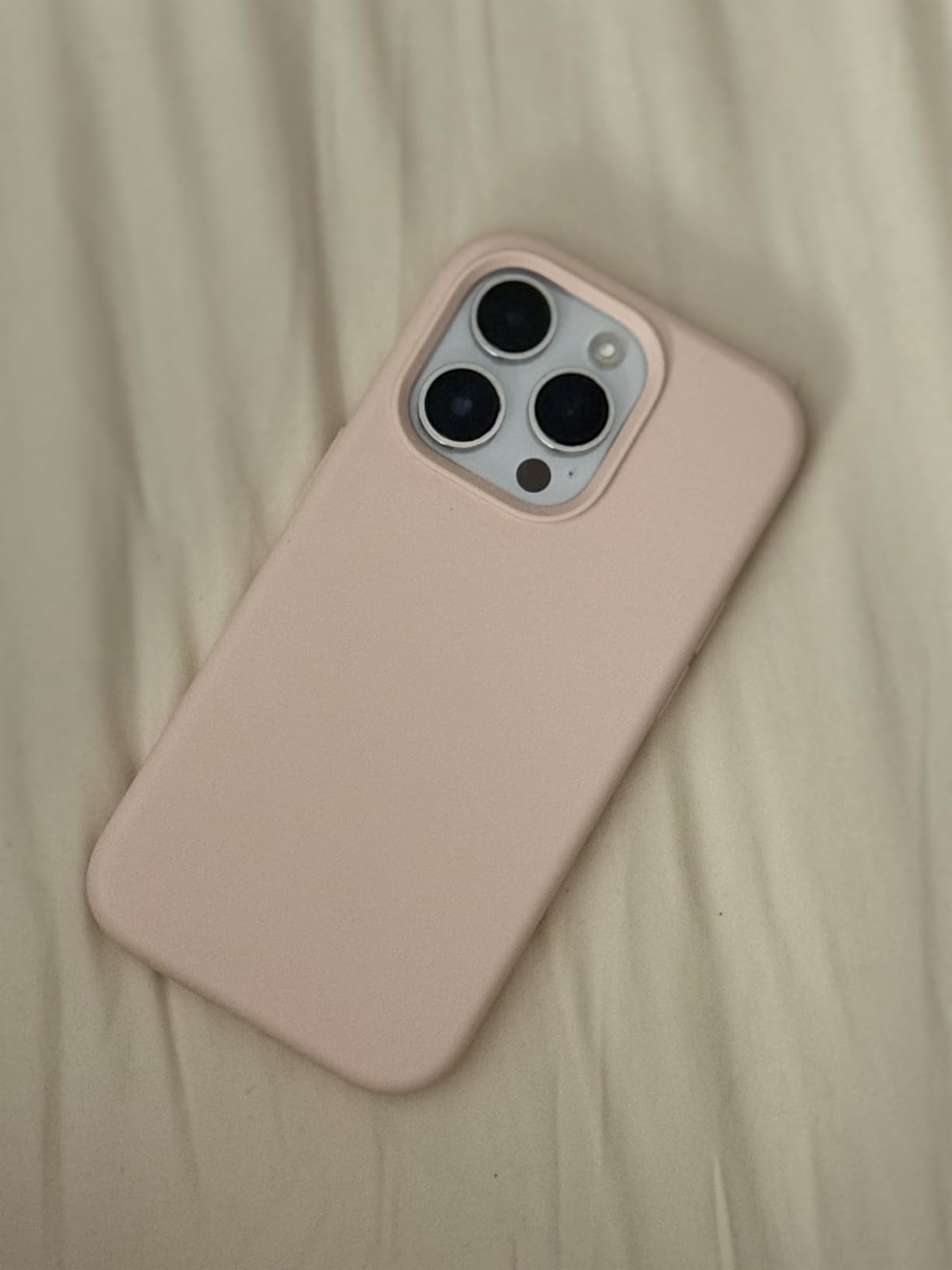 OTOFLY iPhone XR Case, Military Grade Drop Protection, Premium Soft Liquid Silicone Rubber Full-Body Protective Bumper Case for iPhone XR 6.1 inch (Pine Green) customer photo 2