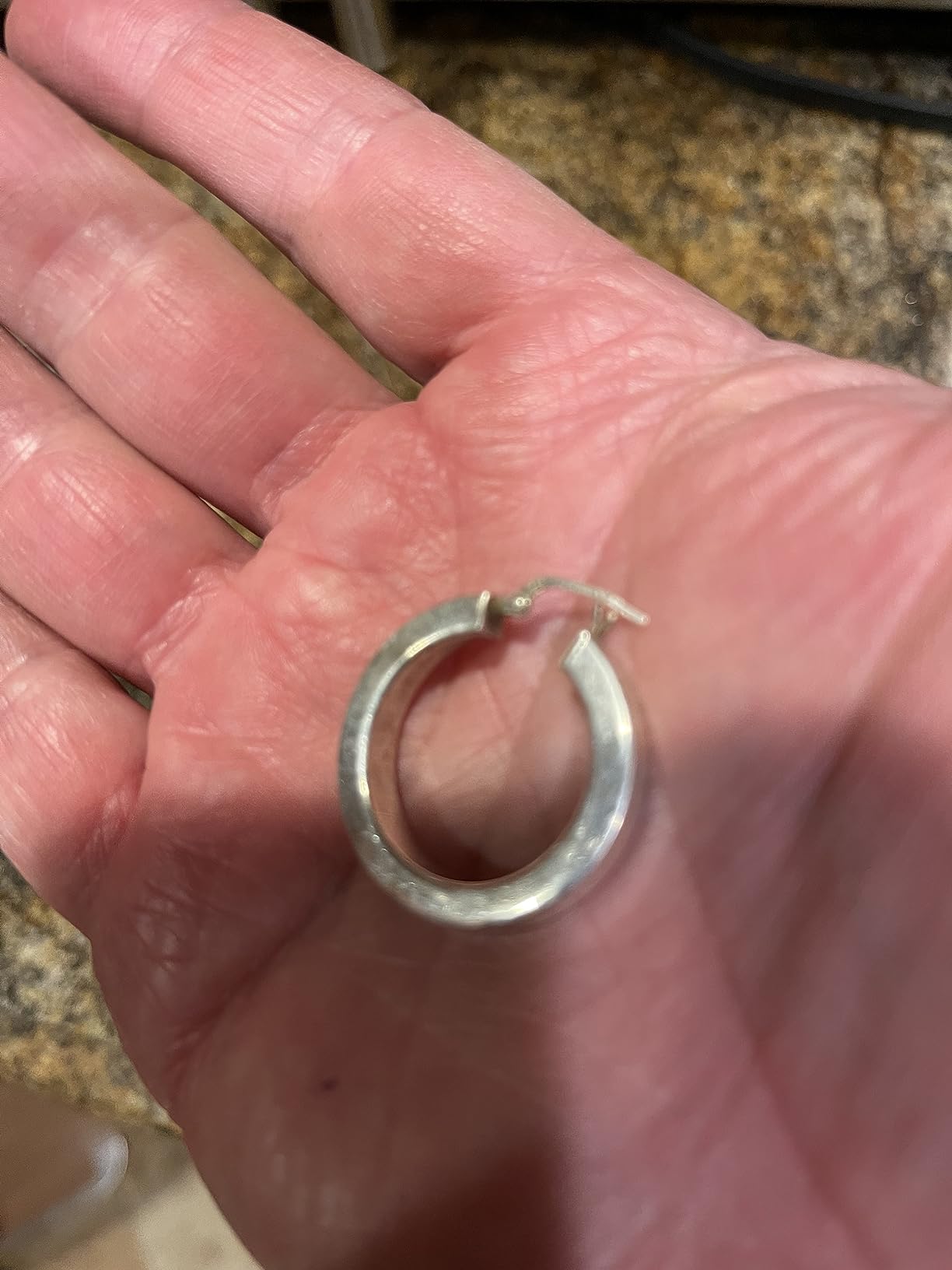 Minelab Vanquish 540 Multi-Frequency Pinpointing Metal Detector for Adults with Iron Bias & V12 12