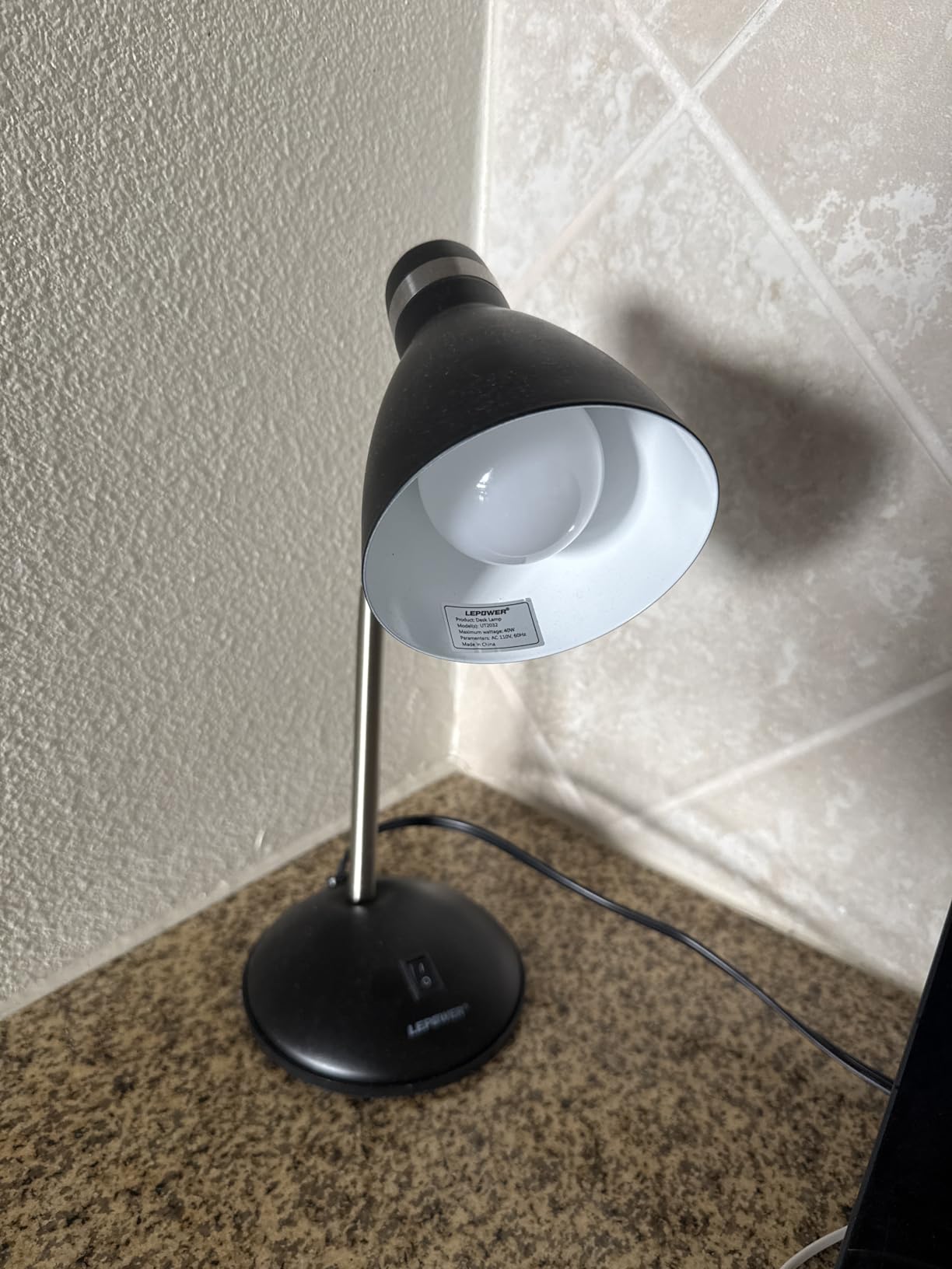 LEPOWER Metal Desk Lamp, Adjustable Goose Neck Table Lamp, Eye-Caring Study Desk Lamps (Bronze) customer photo 1