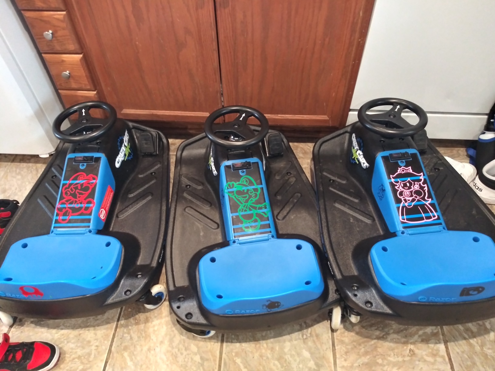 Razor Crazy Cart Shift Electric Go Kart for Kids Ages 6+ - 12V Drifting System, High/Low Speed Switch, Simplified Drifting, Riders up to 120 lbs, Black/Blue customer photo 2