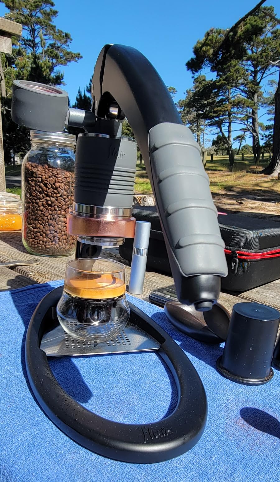 Flair UPDATED PRO 3 (Black) - All manual lever espresso maker with a stainless steel brew head, pressure gauge, and a shot mirror customer photo 2