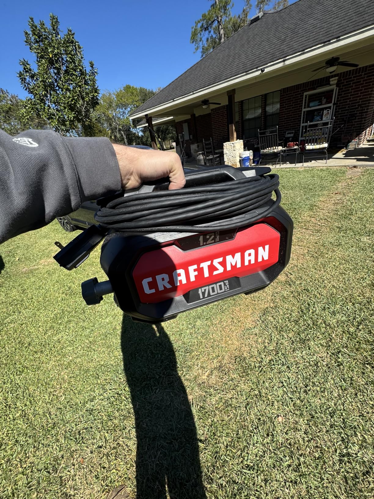 CRAFTSMAN Electric Pressure Washer, Cold Water, Lightweight Corded Power Washer for Cars, Driveways, Patio and Garage, Powerful 1700-PSI, 1.2-GPM, Compact, Easy to Use (CMEPW1700) customer photo 1