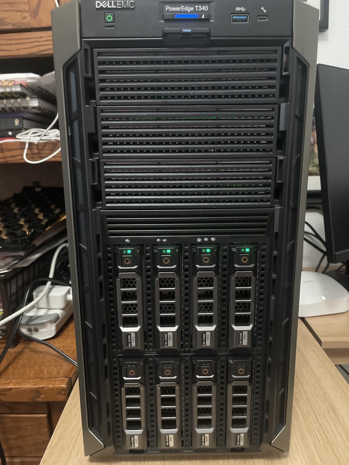 Dell PowerEdge T340 Tower Server, Windows 2019 STD OS, Intel Xeon E-2124 Quad-Core 3.3GHz 8MB, 32GB DDR4 RAM, 8TB Storage, RAID, Single PSU (Renewed) customer photo 1