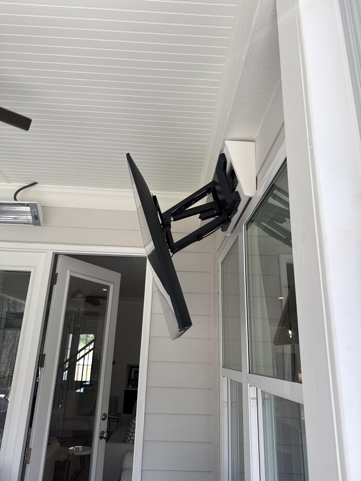 MOUNT-IT! Motorized Fireplace TV Wall Mount | Remote Control Electric Pull Down Mantel Mounting Bracket, Up to 77 Lbs Weight Capacity, Height Adjustable, Swivel, VESA 600x400 Compatible customer photo 2