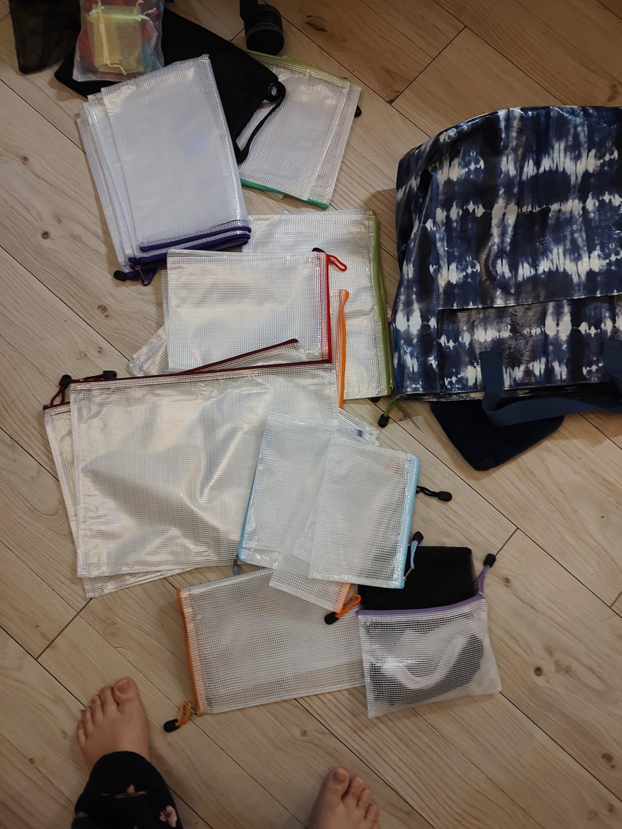 EOOUT 30pcs Mesh Zipper Pouch Bags, 8 Sizes Plastic Zipper Bags, 8 Colors Waterproof Zipper Pouches for Organization, Multipurpose for Travel, School Supplies, Office Appliances and Home Organization customer photo 1