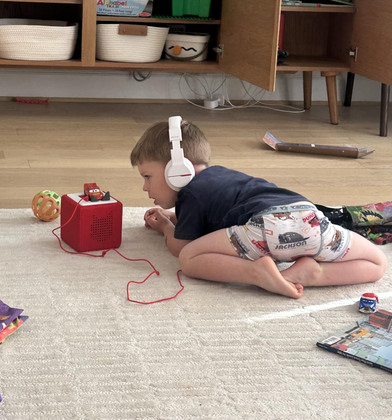 iClever Kids Headphones for School Travel, Safe Volume Limited, HD Mic Stereo Sound Over-Ear Girls Boys Headphones for Kid, FunShare Foldable 3.5mm Wired for iPad Computer, HS19 customer photo 1