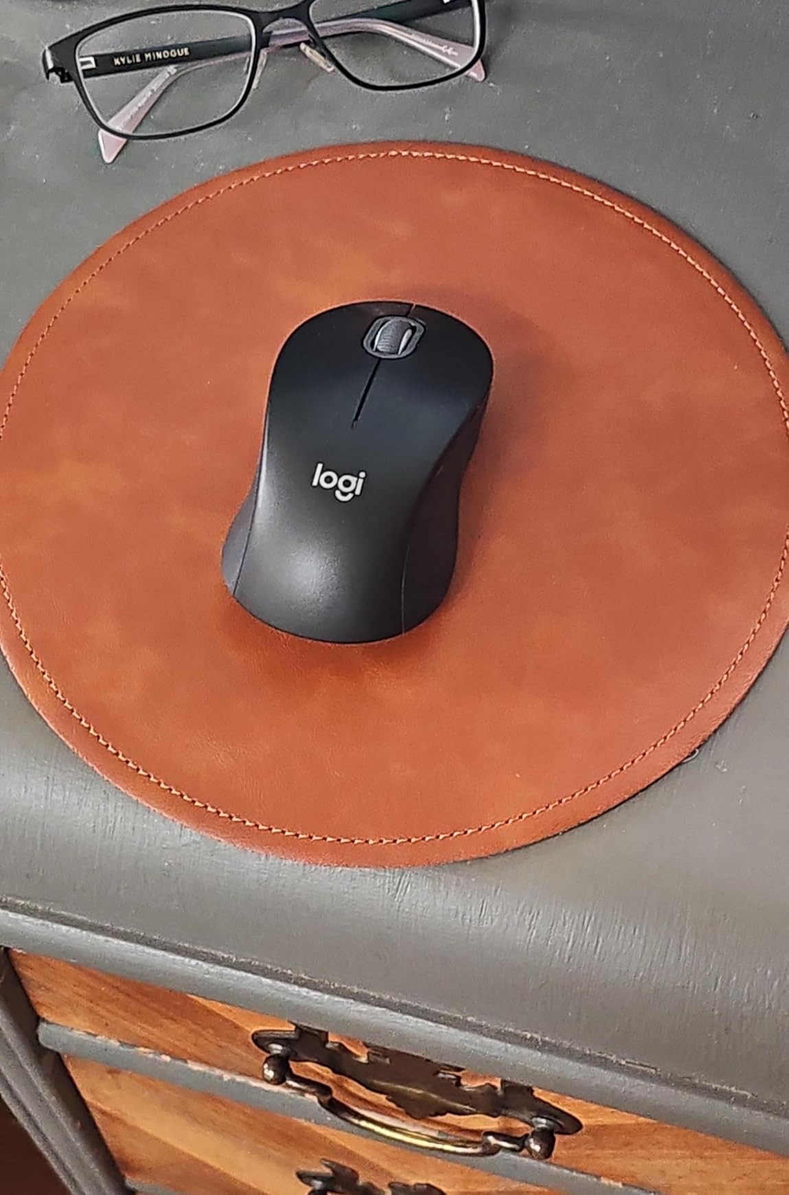 Mouse Pad, PU Mouse Pad, Leather Mouse Pad with Stitched Edge Micro-Fiber Base with Non-Slip Waterproof, Mouse Pad for Computers, Laptop, 8x11Inch (Caramel Brown) customer photo 1