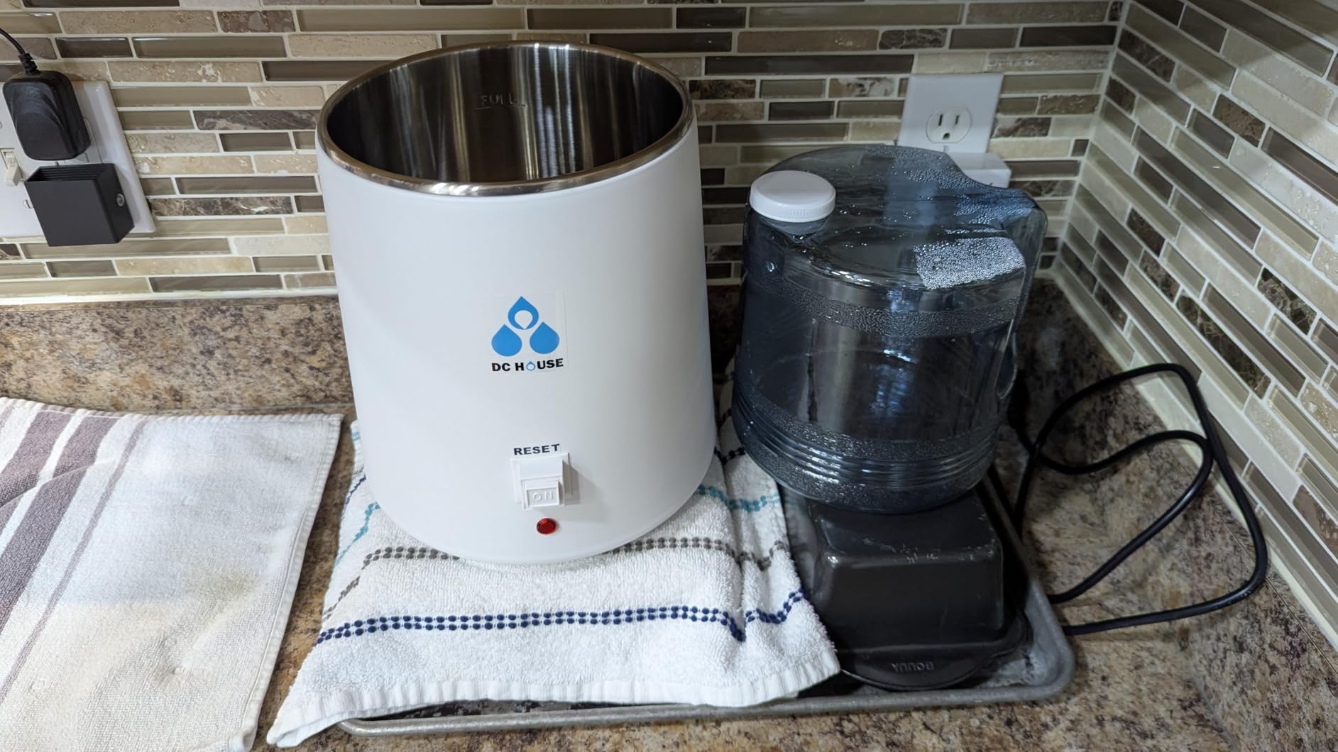 DC HOUSE 1 Gallon Water Distiller Machine, 750W 4L Pure Distilled Water Maker Machine for Home Countertop Table Desktop, Drinking Purifier for Home Kitchen CPAP Humidifiers with Plastic Container customer photo 2