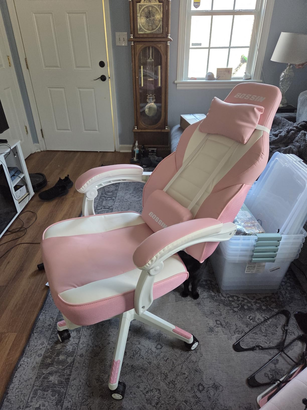 BOSSIN Big and Tall Gaming Chair with Footrest and Massage, 400lb Weight Capacity, Ergonomic Heavy Duty Chair with Large Size Seat and High Back customer photo 2