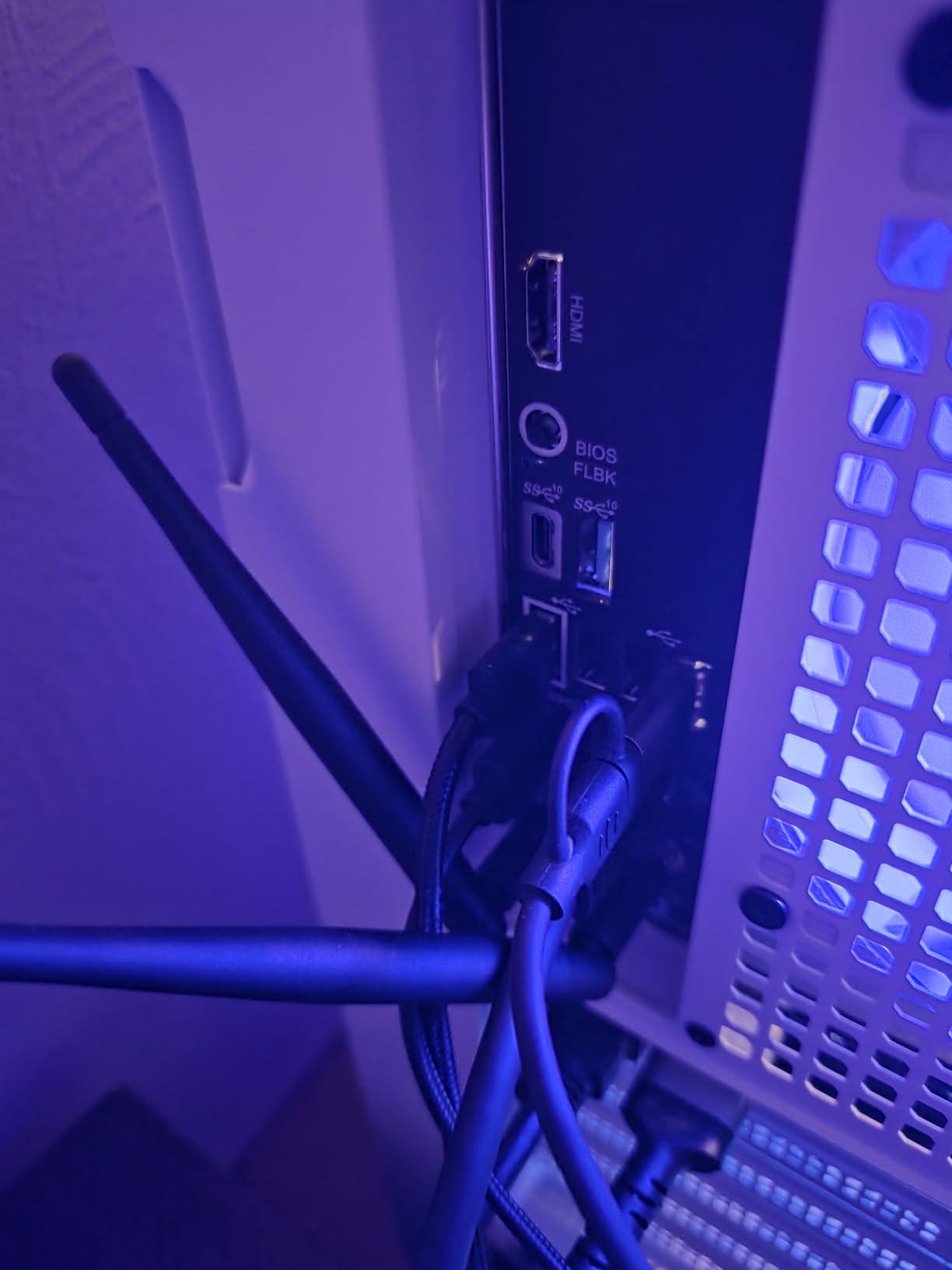 Capshi 8K DisplayPort Cable 1.4, VESA Certified 6.6FT DP Cord (8K@60Hz, 4K@144Hz, 2K@240Hz), 32.4Gbps Display Port Cable for Gaming Monitor, Graphic, PC, HDR/HDCP 2.2/FreeSync/G-Sync, Braided, Grey customer photo 2