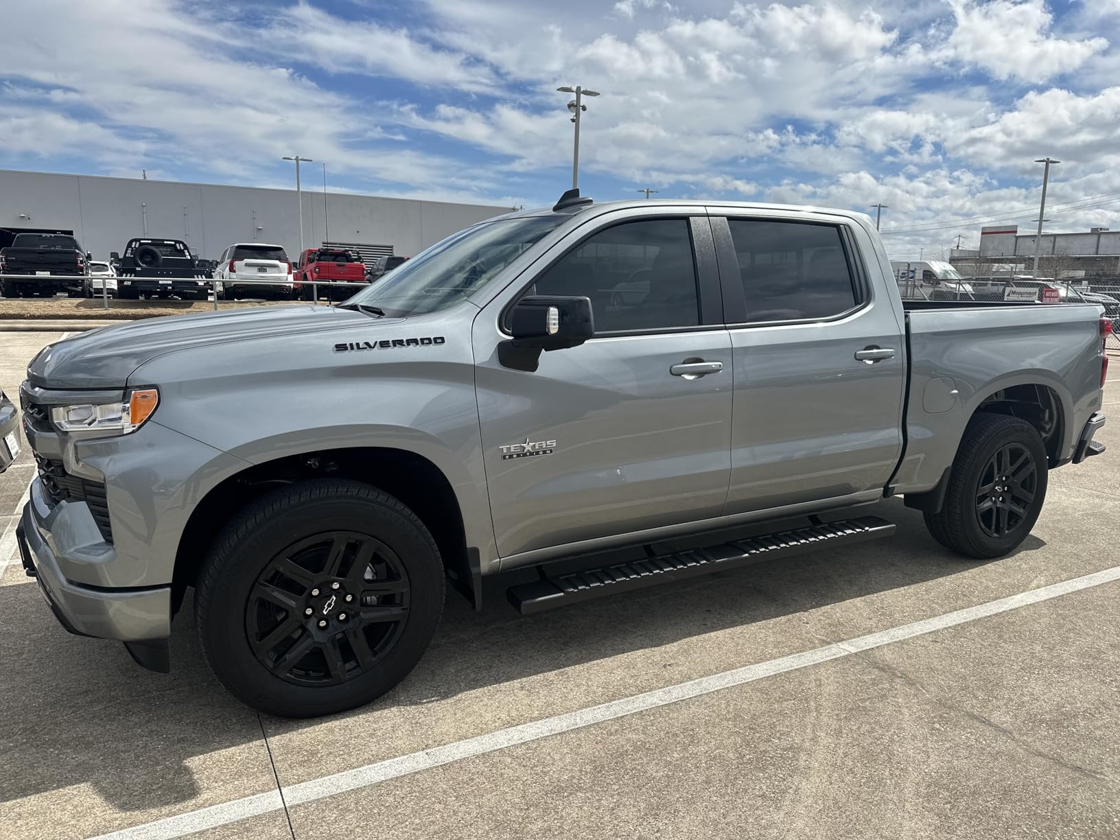 YITAMOTOR 6 Inches Running Boards Compatible with 2019-2026 Chevy Silverado/GMC Sierra 1500 Crew Cab, 2020-2026 2500HD 3500HD, Side Step Bars Aluminum Alloy, Running Boards for Silverado Crew Cab customer photo 2