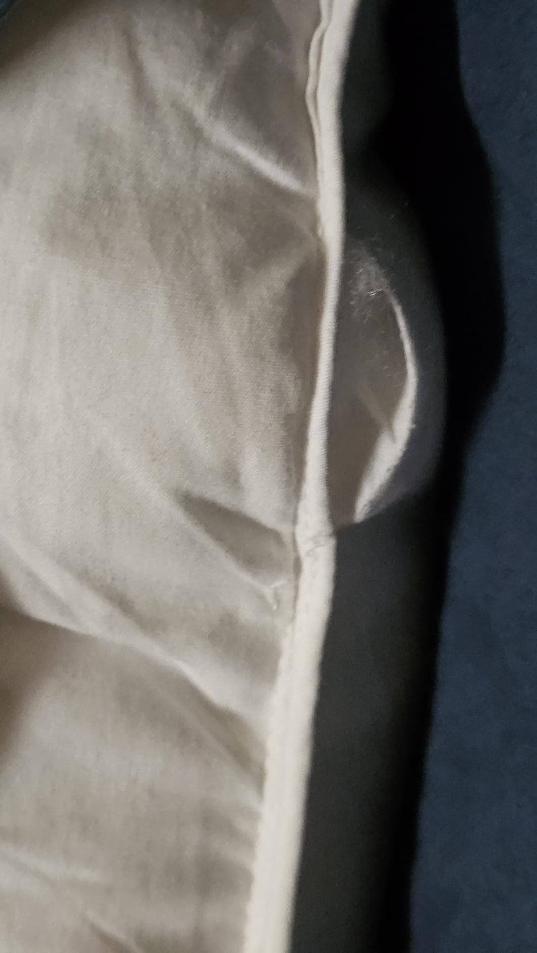 Utopia Bedding Bed Pillows for Sleeping Queen Size (White), Set of 2, Soft & Fluffy Pillow with Down Alternative Filling, Cooling, Hotel Quality, Gusseted Pillow for Back, Stomach or Side Sleepers customer photo 2