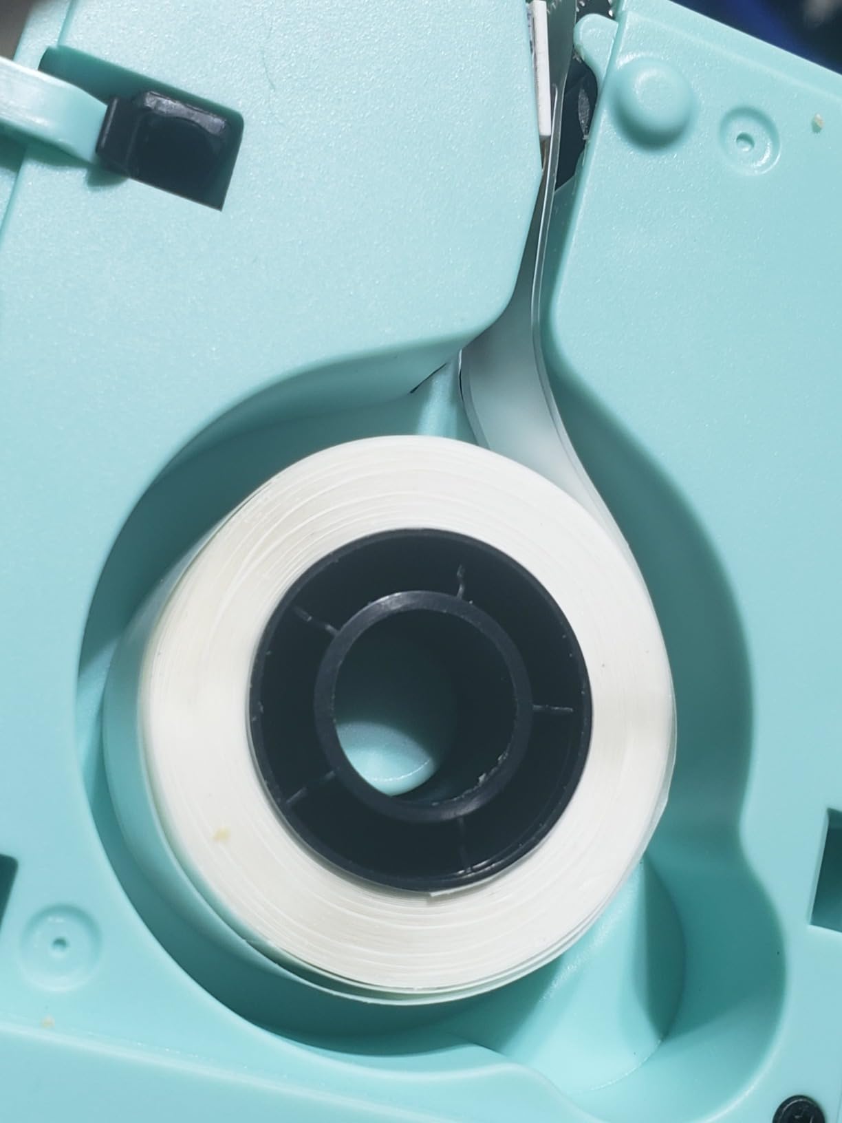 Label Maker, Phomemo D30 Bluetooth Mini Label Maker Machine, Portable Thermal Printer Small Rechargeable Labeler for Kids School Classroom Teacher Supplies, Home Office Labeler Works with Tablet/Phone customer photo 1