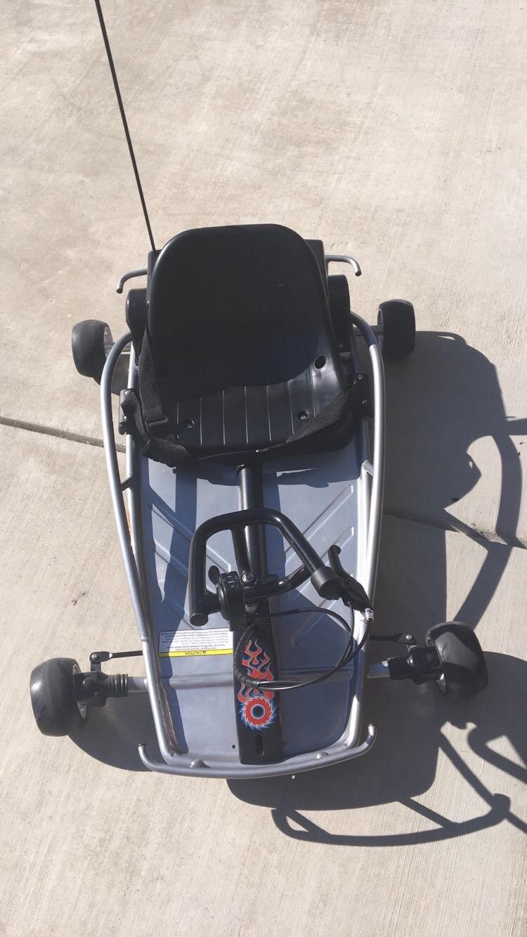 Razor Ground Force - Electric Go-Kart for Ages 8+, Up to 12 MPH, Up to 40 Minutes of Continuous Use, Variable Speed Throttle, 24V Rechargeable Battery customer photo 2
