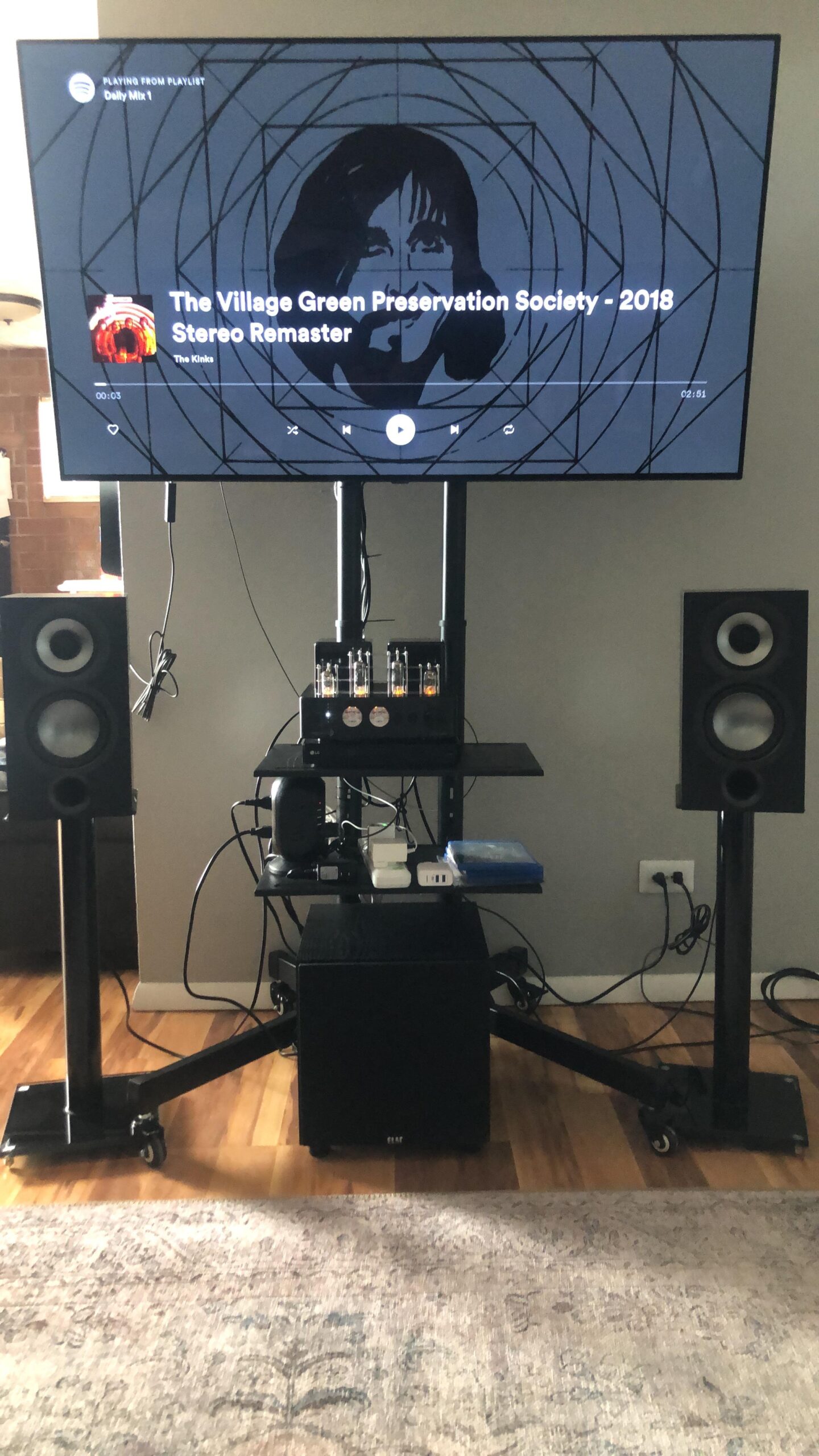 ELAC Uni-Fi 2.0 UB52 Bookshelf Speakers (Pair), Black (UB52-BK) customer photo 2