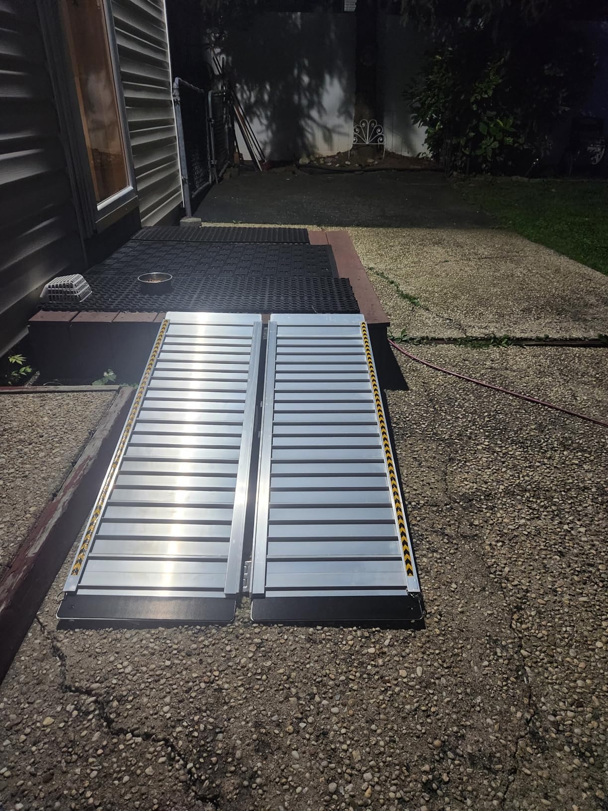 gardhom 5FT Ramp for Wheelchair for Home Steps, 800Lbs Load Capacity Anti-Slip Aluminum Portable Folding Handicap Ramp for Home Entrance Threshold Doorways Stairs Curbs Scooter customer photo 1