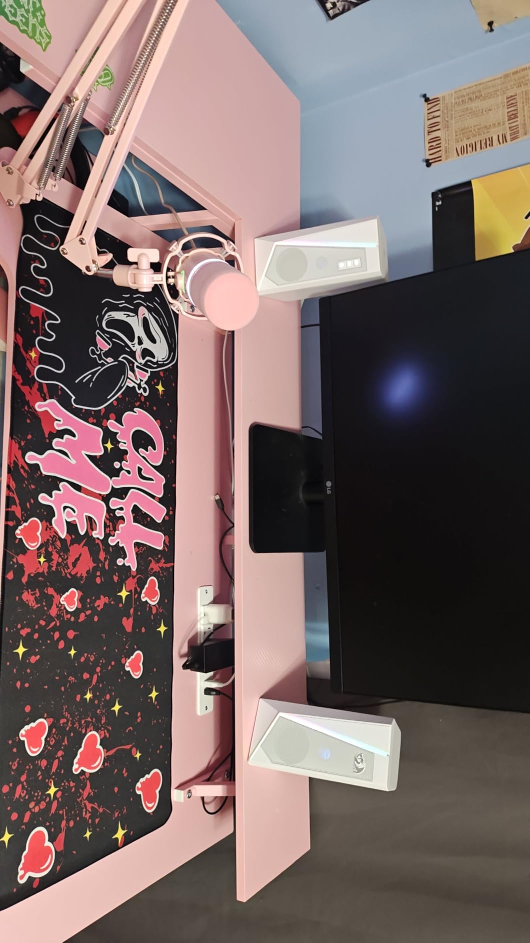 Redragon GS520 RGB Desktop Speakers, 2.0 Channel PC Computer Stereo Speaker with 6 Colorful LED Modes, Enhanced Sound and Easy-Access Volume Control, USB Powered w/ 3.5mm Cable customer photo 2