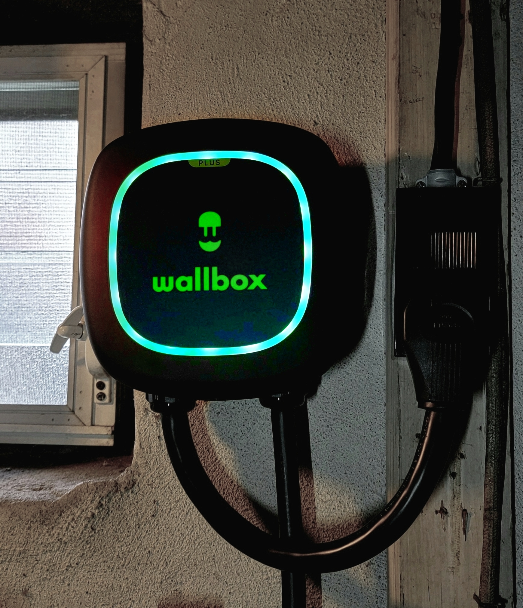 Pulsar Plus Level 2 EV Charger 40 Amp - 9.6kW 240V Wall Home EV Charger - J1772 25ft Cable and NEMA 14-50 - Outdoor and Indoor EVSE - Energy Star and UL Certified - Assembled in USA customer photo 1