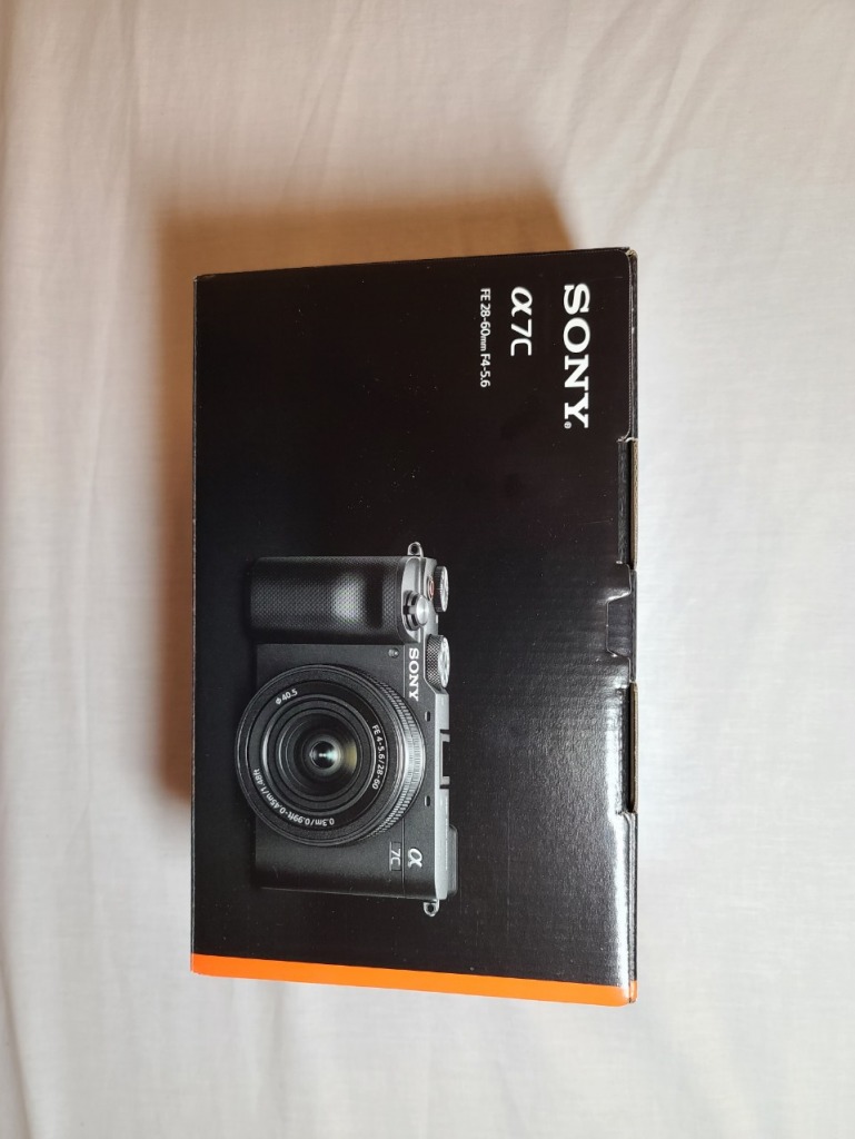Sony Alpha 7C Full-Frame Compact Mirrorless Camera Kit - Silver (ILCE7CL/S) customer photo 2