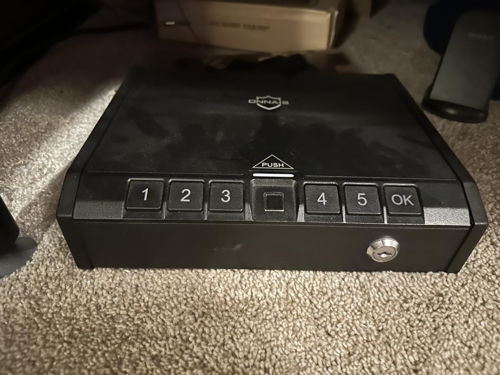 ONNAIS Iron SE Biometric Gun Safe - Quick Access Handgun Safe with Fingerprint & Keypad Lock for Home, Nightstand, Bedside, or Car customer photo 2