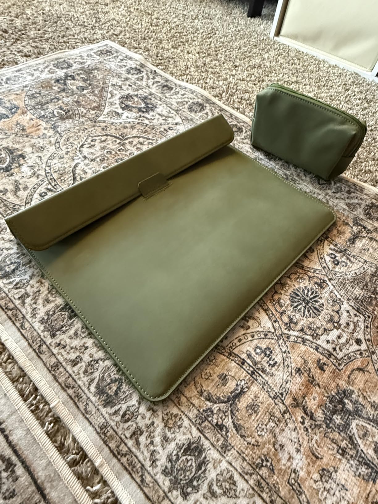 HYZUO 13.3-14 Inch Laptop Sleeve Case with Stand Feature for MacBook Pro 14 M5/M4/M3/M2/M1 2026-2021, MacBook Pro/Air 13.3, 13.5