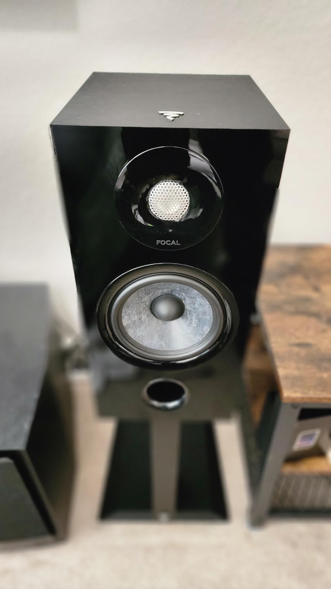 Marantz PM6007 45 Watt 2 Channel Integrated Stereo Amplifier (Black) customer photo 2