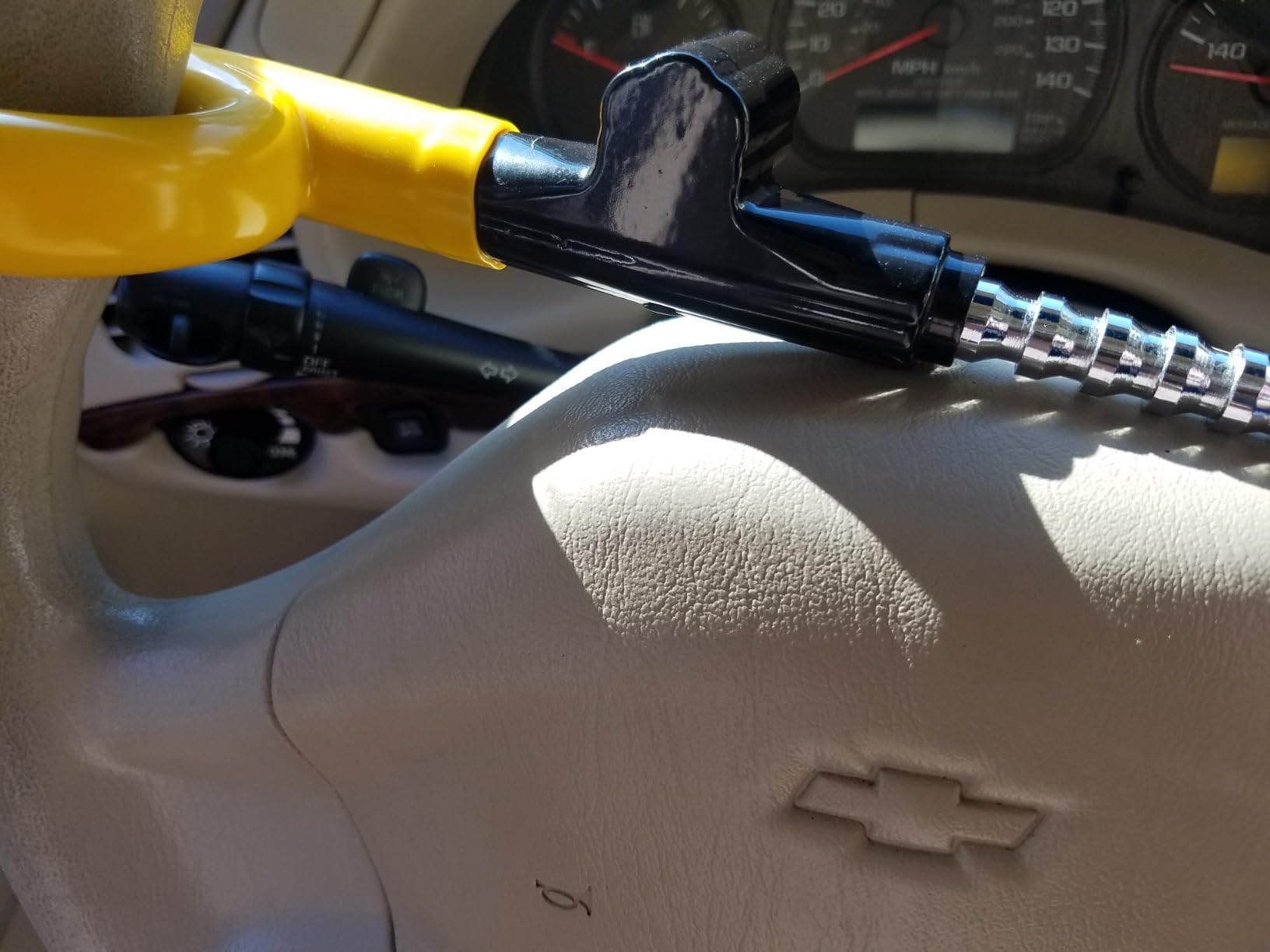 CARTMAN Vehicle Steering Wheel Lock Car Anti Theft Security Lock with Adjustable Length Fit for Cars Trucks Vans and SUVs customer photo 2