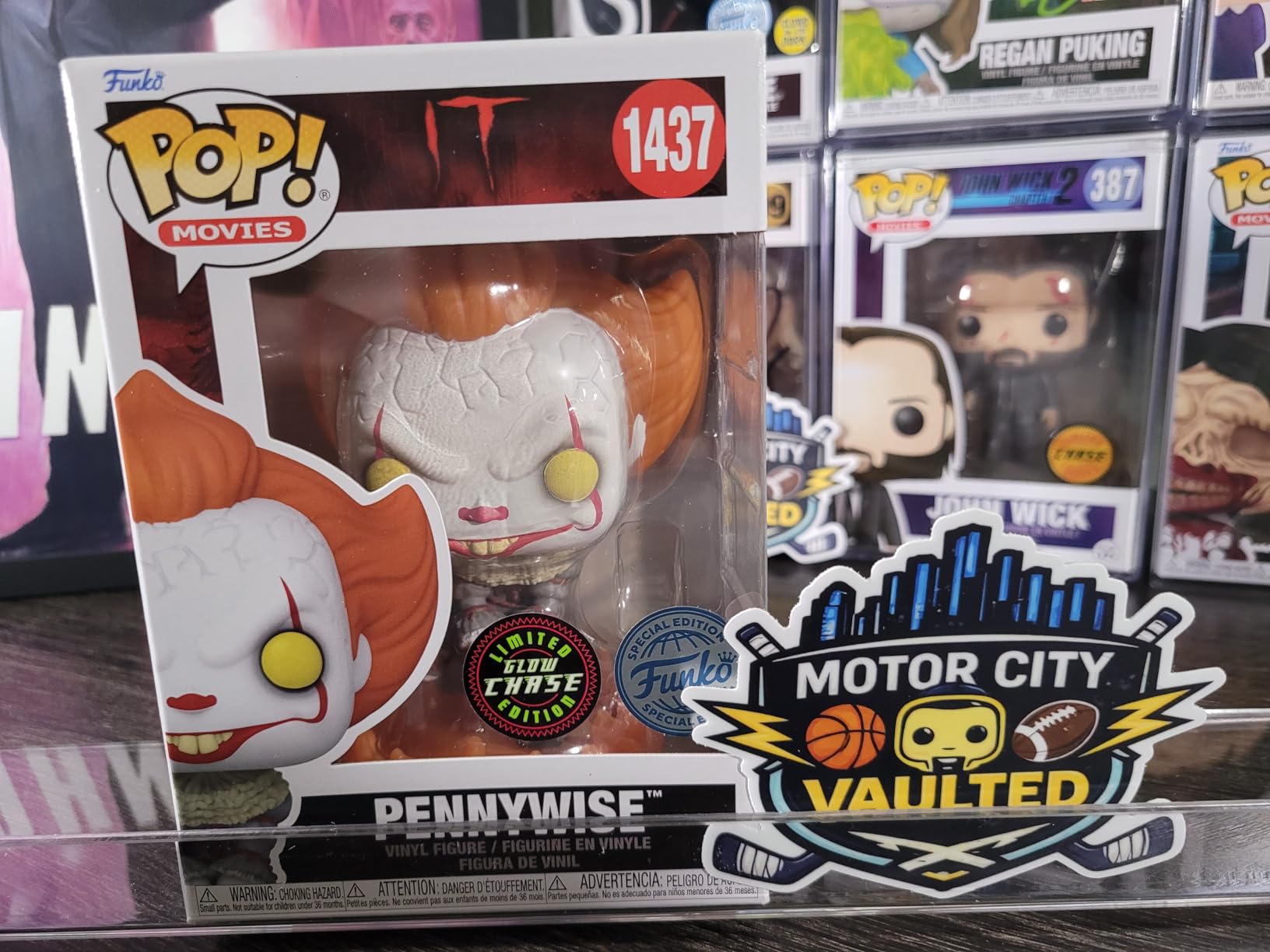 ULANZI VL49 RGB Video Lights, LED Camera Light 360deg Full Color Portable Photography Lighting w 3 Cold Shoe, 2000mAh Rechargeable CRI 95+ 2500-9000K Dimmable Panel Lamp Support Magnetic Attraction customer photo 1