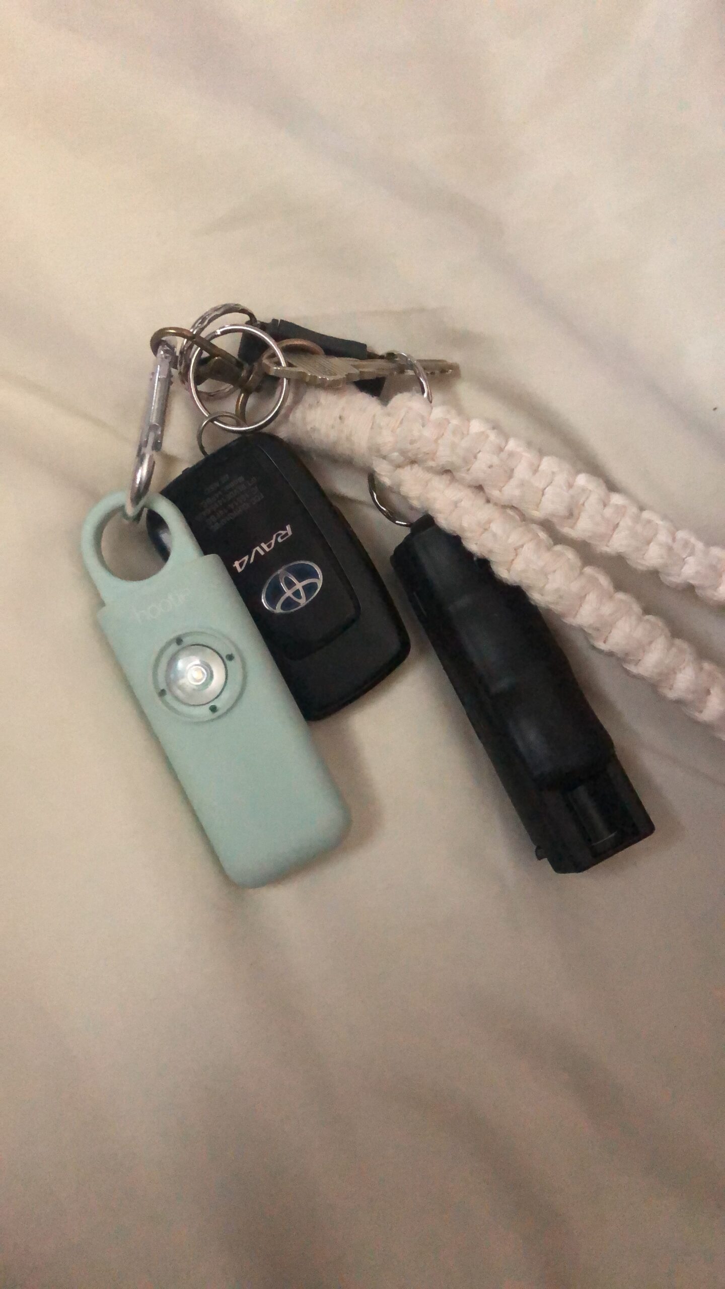 HOOTIE Personal Safety Alarm Keychain, 130dB Personal Alarm for Women Men and Kids, Pull Pin Emergency Panic Alarm with Strobe Light, Portable Self Defence Alarm for Campus Travel and Running - Navy customer photo 1