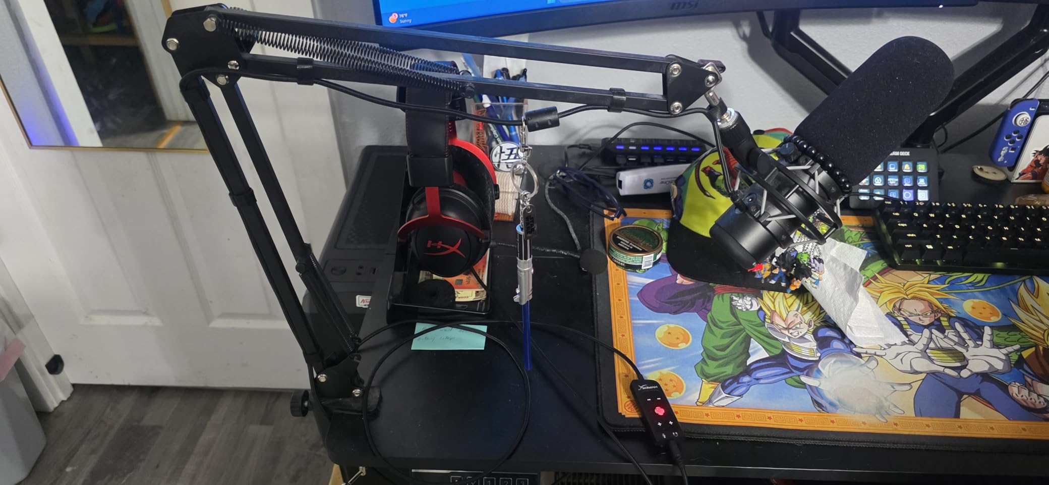 QuadCast Boom Arm, Mic Arm for Blue Yeti HyperX QuadCast SoloCast Fifine AM8 and Most Microphone, Mic Stand Desk with 3/8