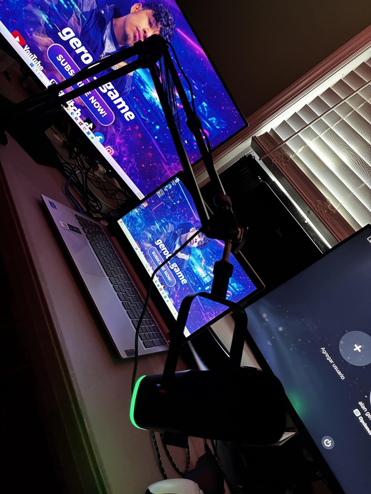 QuadCast Boom Arm, Mic Arm for Blue Yeti HyperX QuadCast SoloCast Fifine AM8 and Most Microphone, Mic Stand Desk with 3/8